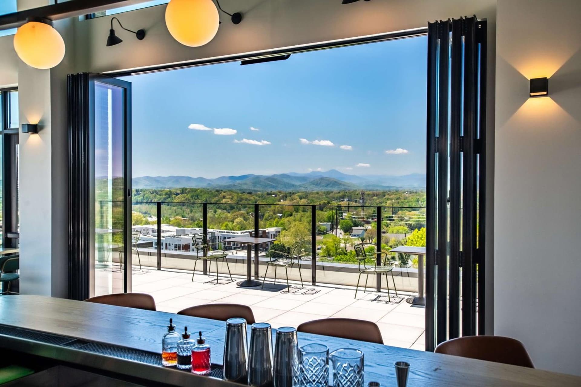 Embassy Suites By Hilton Asheville Downtown gallery photo in Asheville, NC — image 23