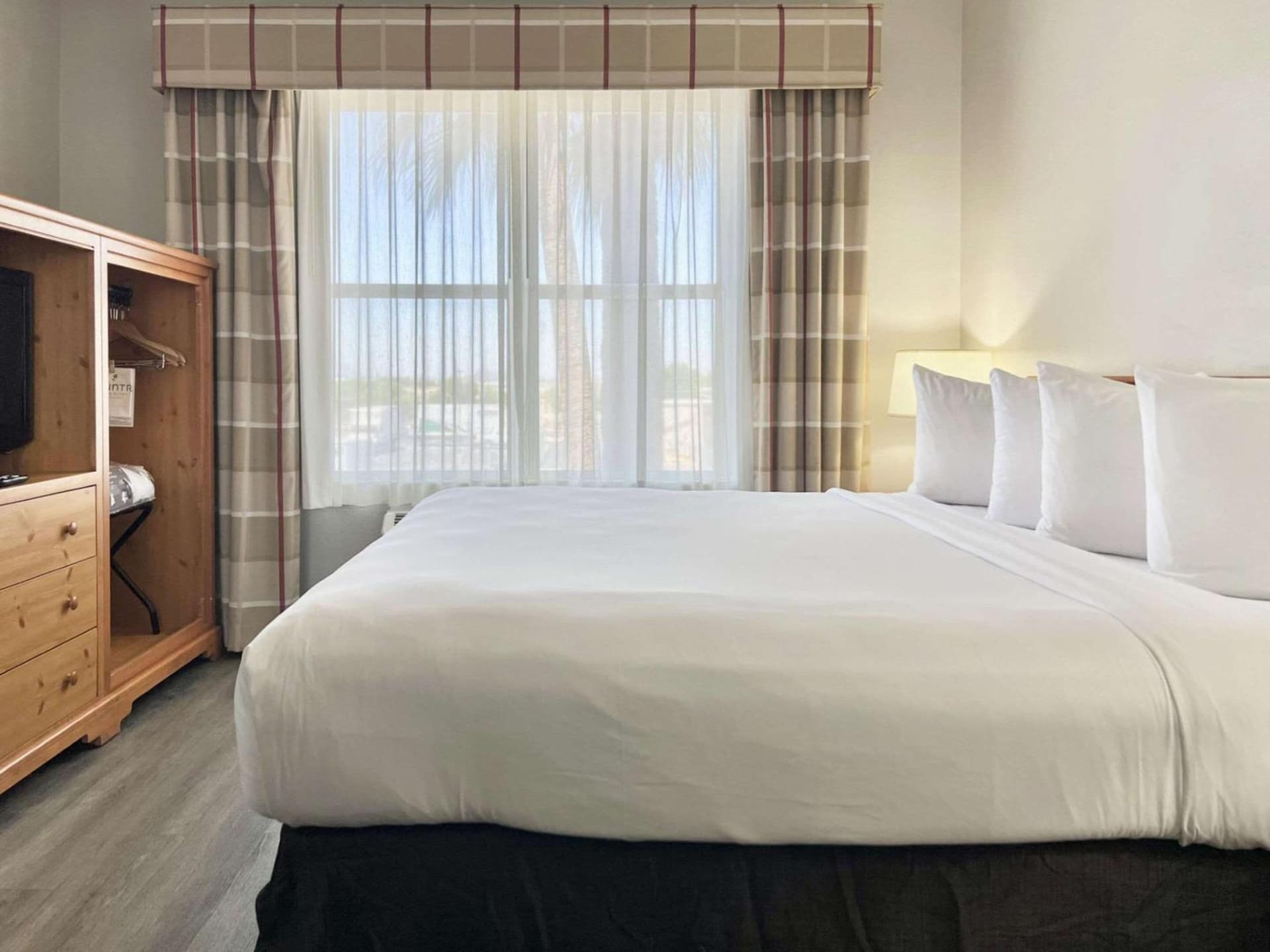 Country Inn & Suites by Radisson, Tucson Airport, AZ gallery photo in Tucson, AZ — image 34