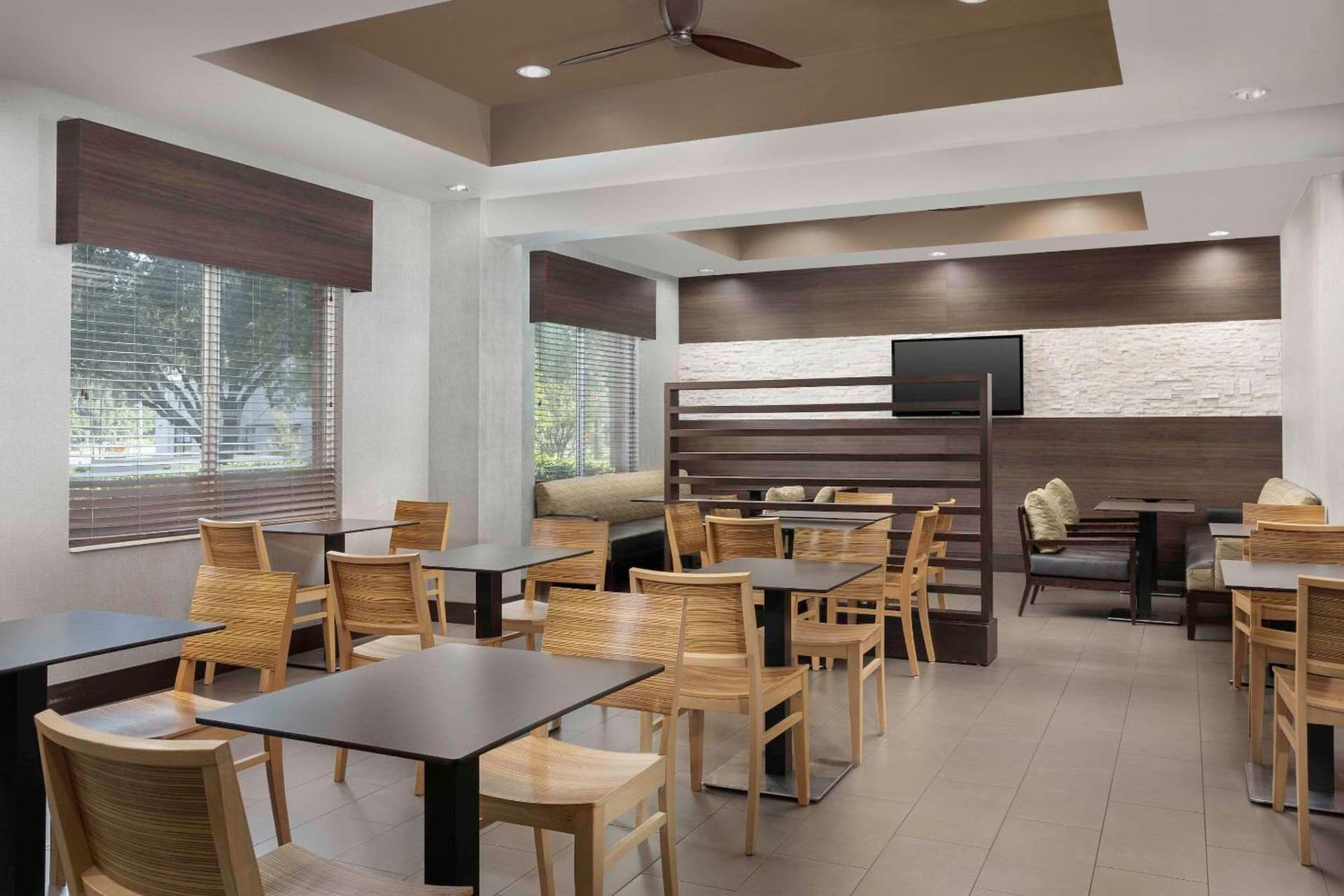 Country Inn & Suites by Radisson, Gainesville, FL gallery photo in Gainesville, FL — image 54