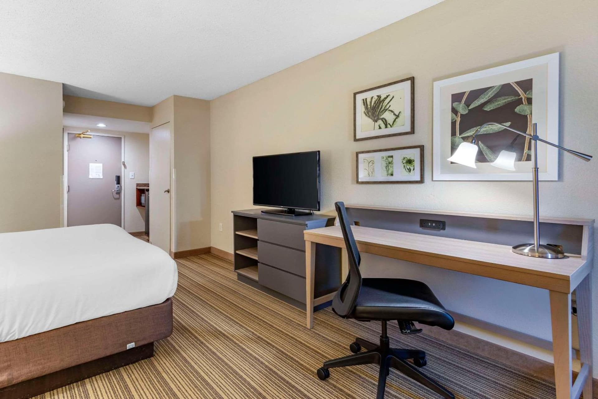 Country Inn & Suites by Radisson, Atlanta Galleria-Ballpark, GA gallery photo in Atlanta, GA — image 36