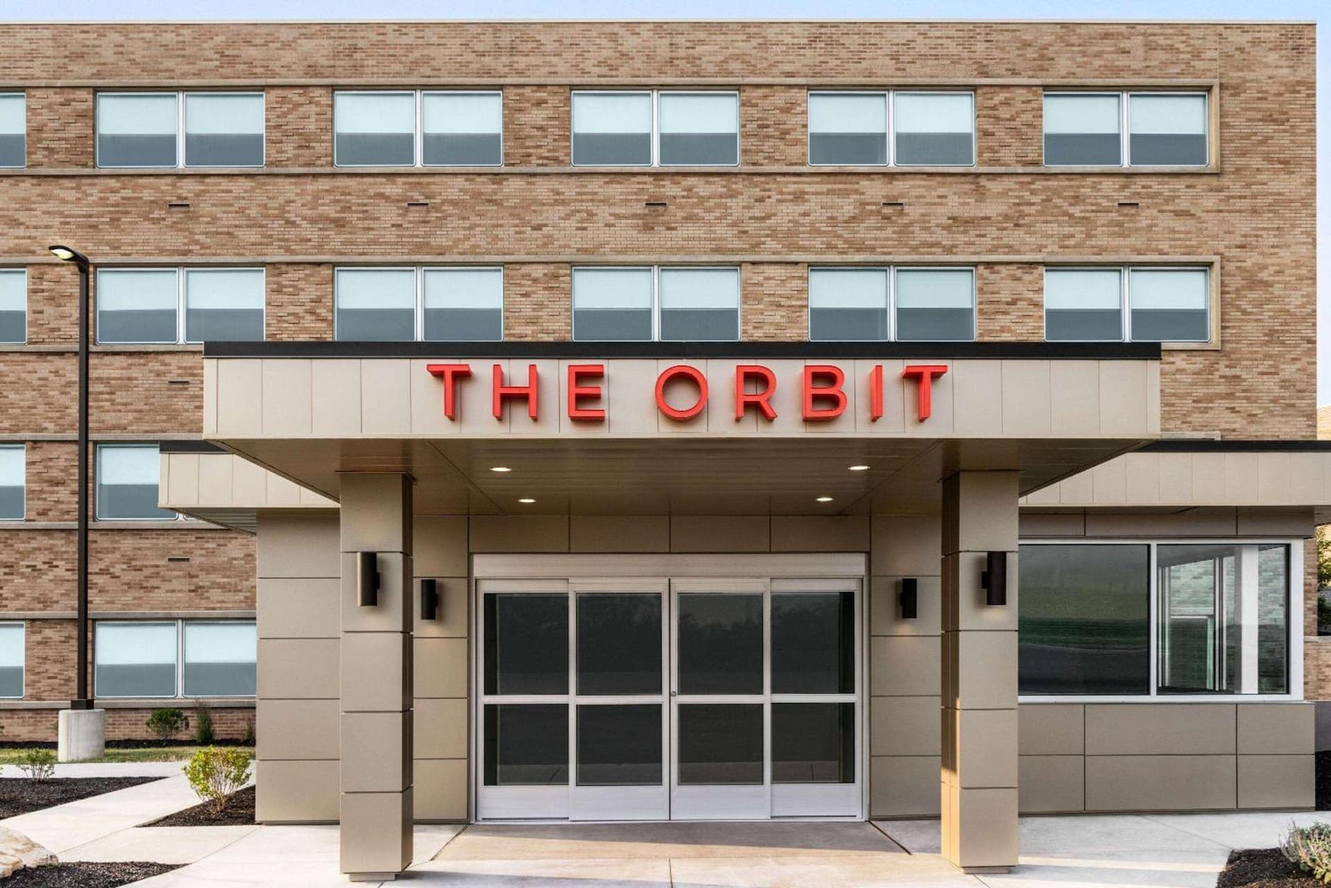 The Orbit Hotel, Trademark Collection by Wyndham interior in Fairview Park, OH — gallery photo 2