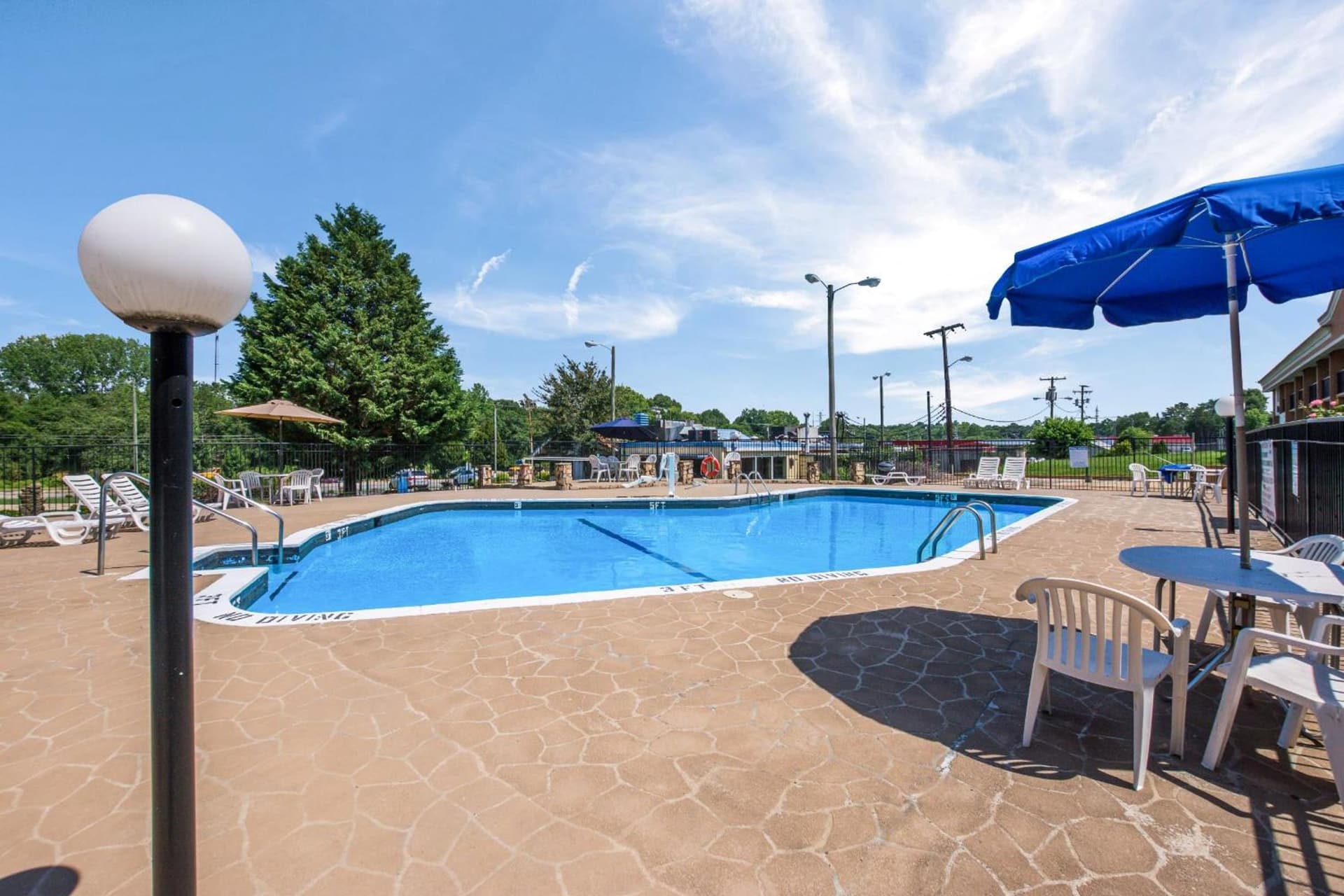 Red Roof Inn Gastonia interior in Gastonia, NC — gallery photo 2