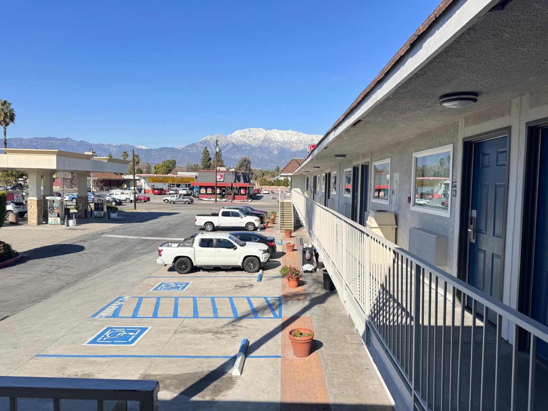 Motel 6 Ontario, CA - Airport gallery photo in Ontario, CA — image 11