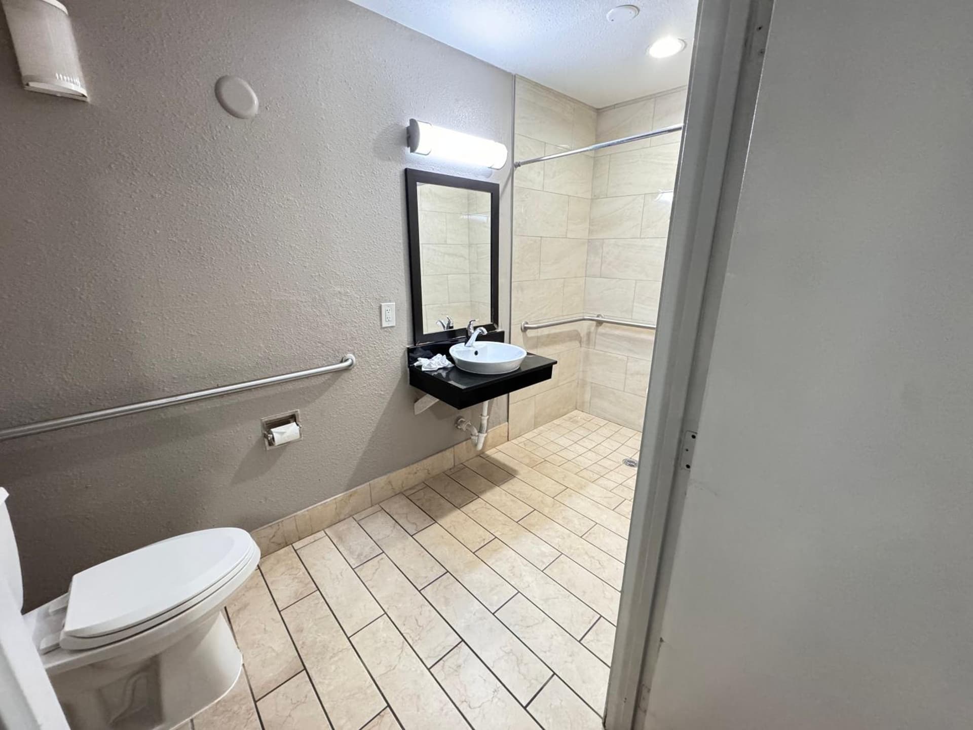 Motel 6 Ontario, CA - Airport gallery photo in Ontario, CA — image 8
