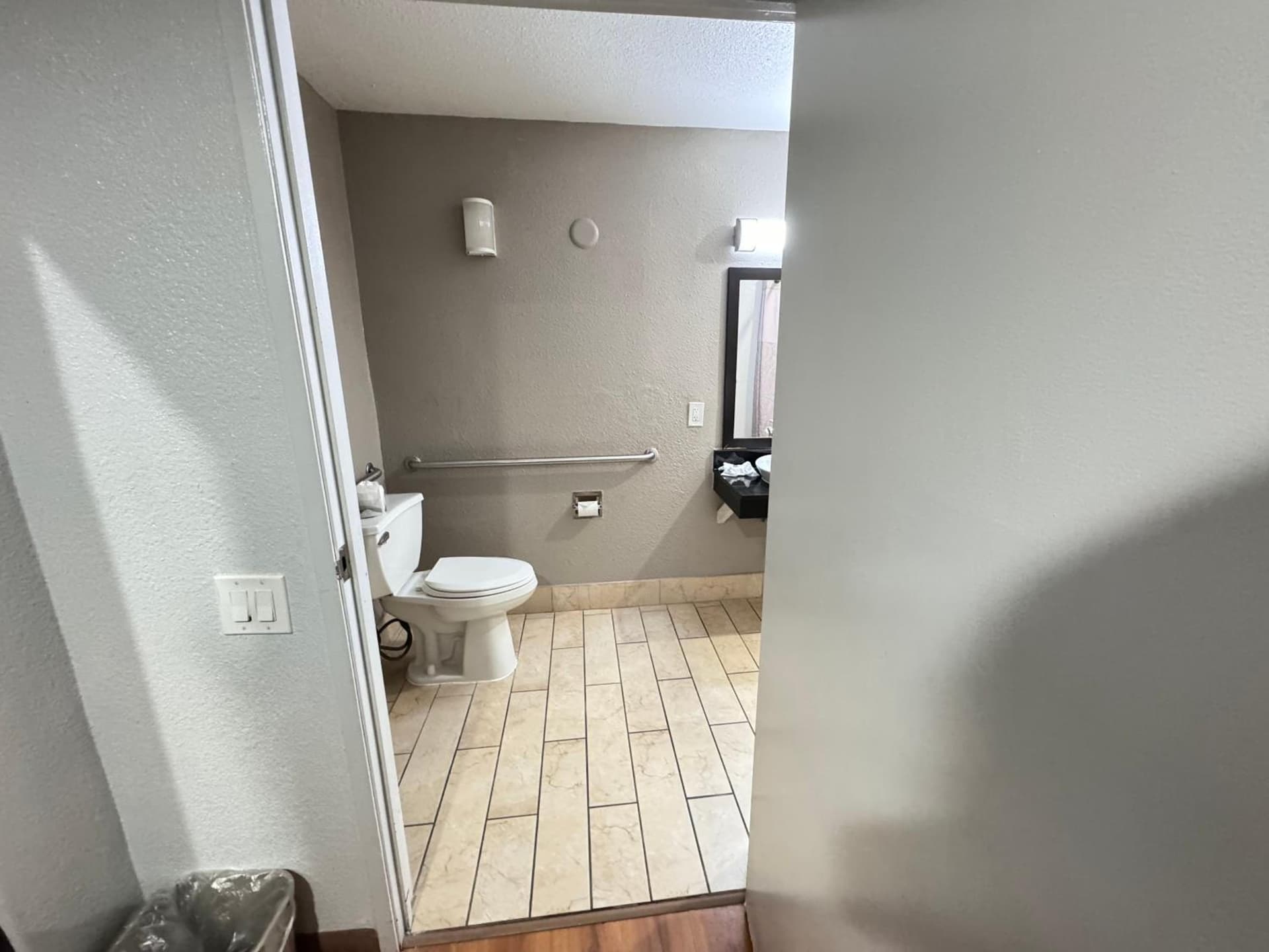 Motel 6 Ontario, CA - Airport gallery photo in Ontario, CA — image 54