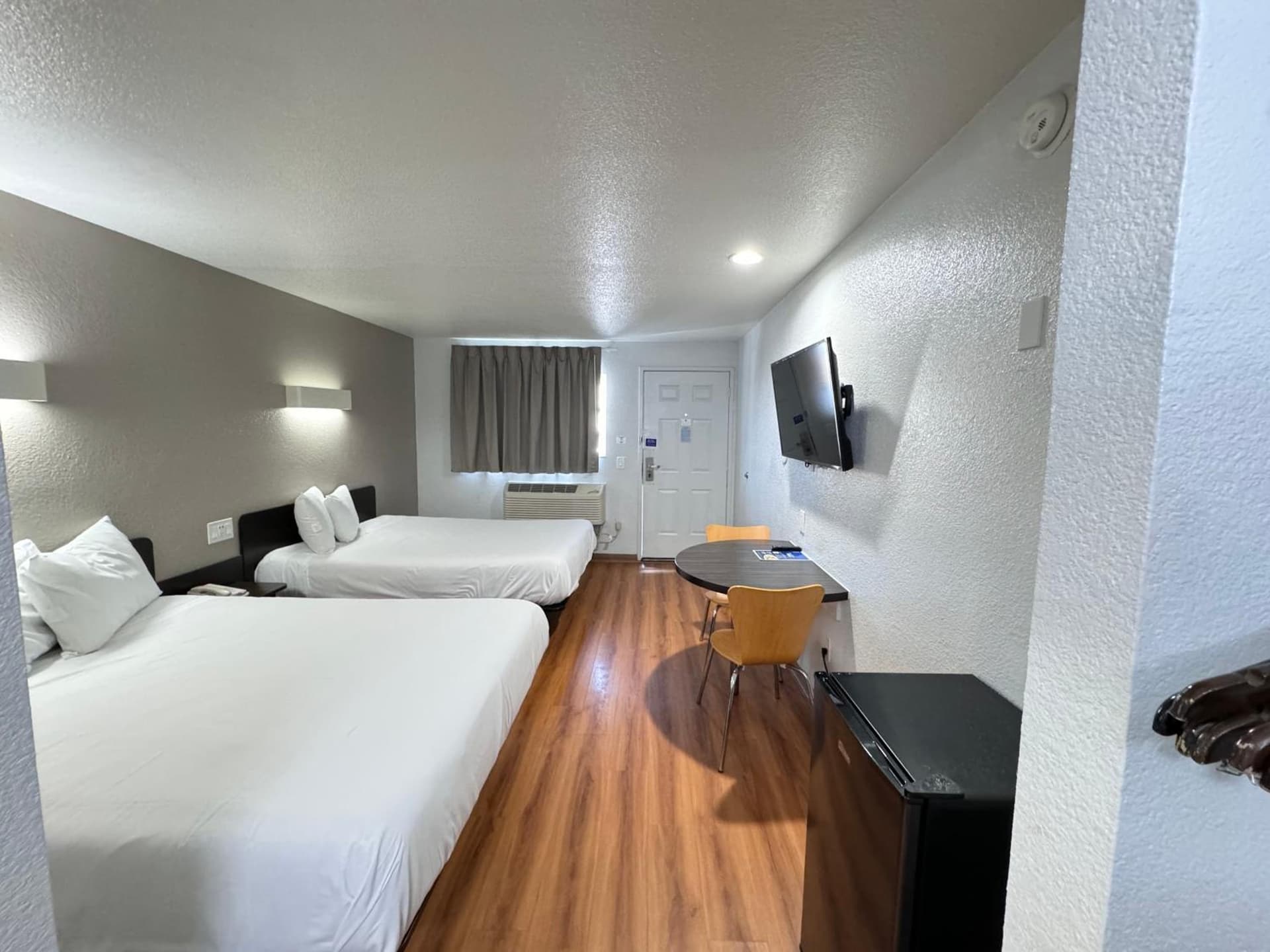 Motel 6 Ontario, CA - Airport gallery photo in Ontario, CA — image 18