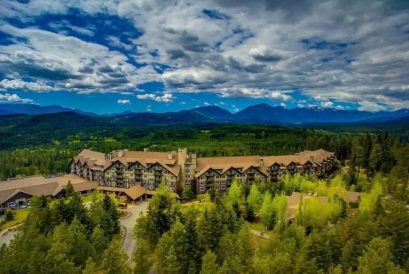 Suncadia Resort Luxury Suite with Amazing Mountain Views featured exterior or lobby in Cle Elum, WA — similar hotel