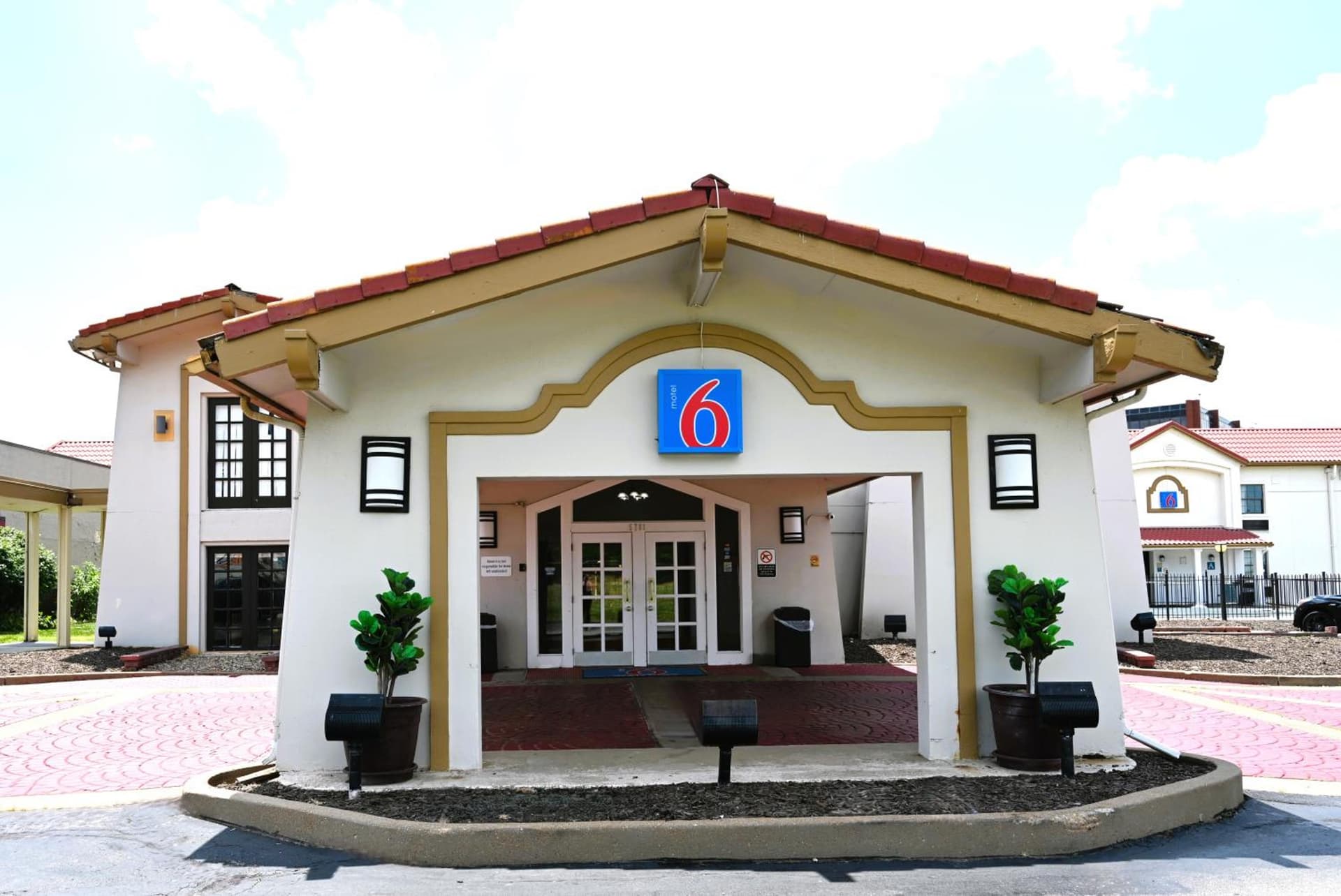 Motel 6-Hazelwood, MO property views in Hazelwood, MO — gallery photo 3