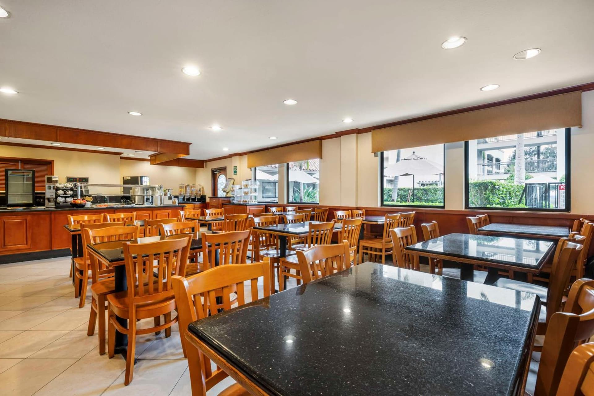 Best Western Plus Orange County Airport North gallery photo in Santa Ana, CA — image 26