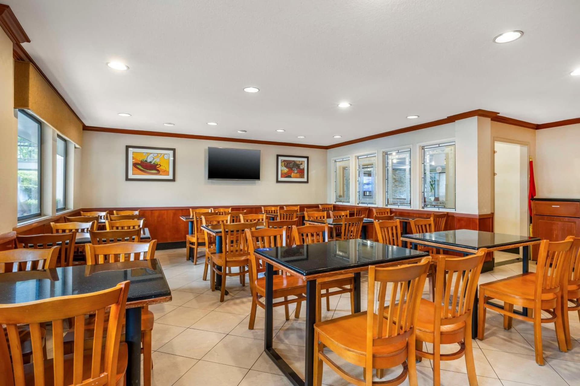 Best Western Plus Orange County Airport North gallery photo in Santa Ana, CA — image 25