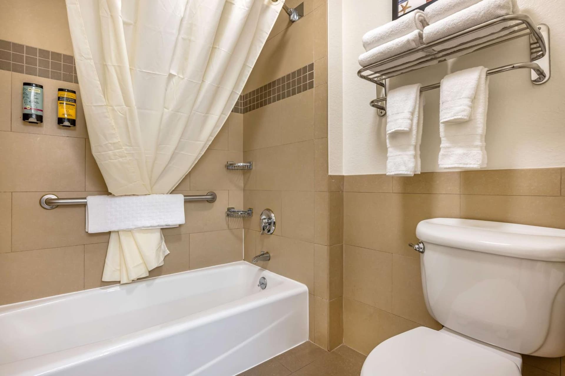 Best Western Plus Orange County Airport North property views in Santa Ana, CA — gallery photo 3