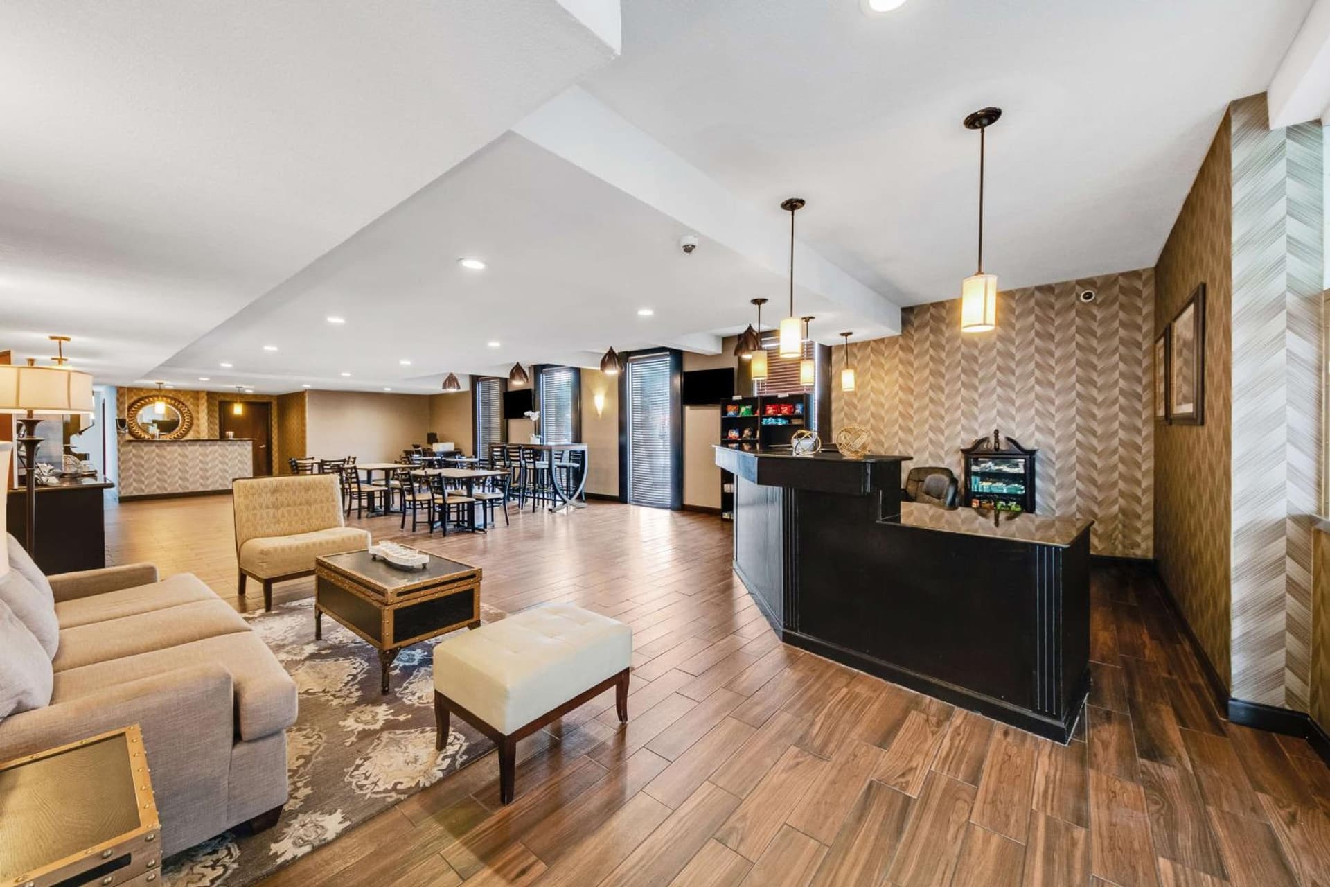 Best Western Inn of Del Rio interior in Del Rio, TX — gallery photo 2
