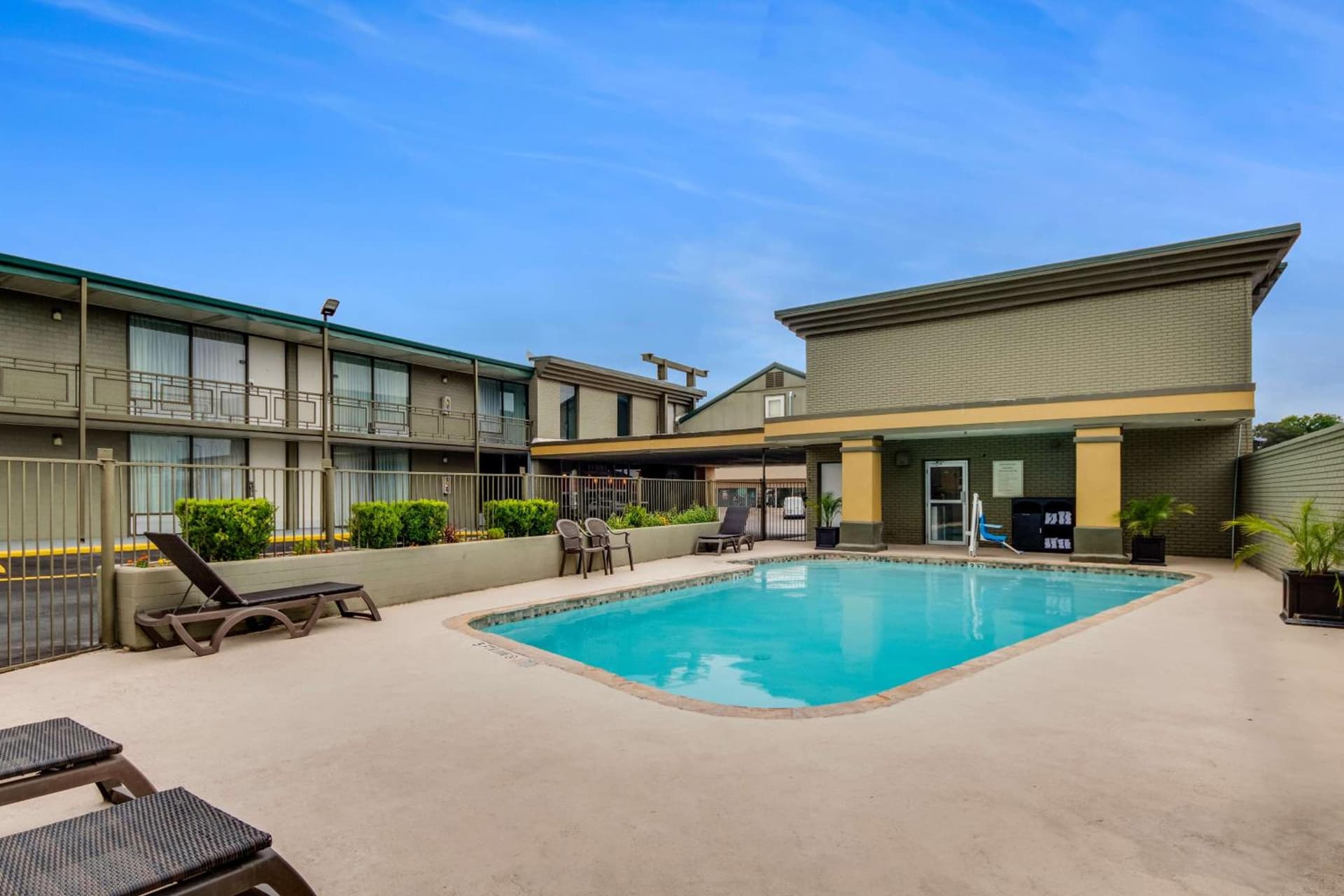 Best Western Inn of Del Rio property views in Del Rio, TX — gallery photo 3