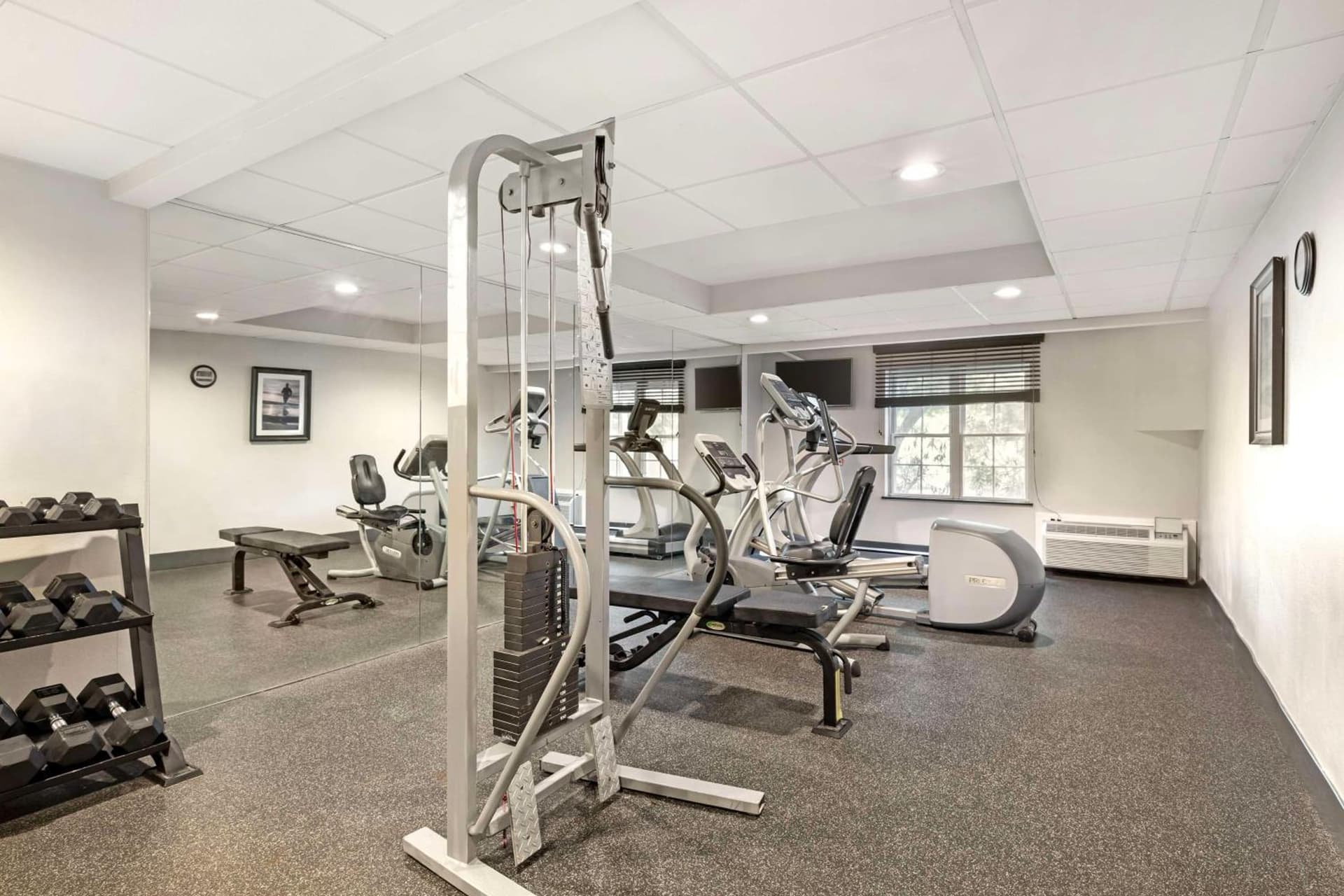 Best Western Hartford Hotel and Suites gallery photo in Hartford, CT — image 37