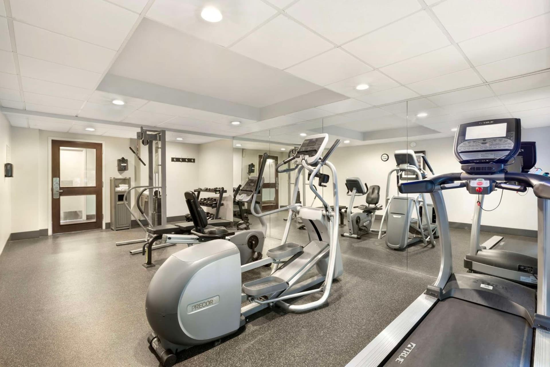 Best Western Hartford Hotel and Suites gallery photo in Hartford, CT — image 38
