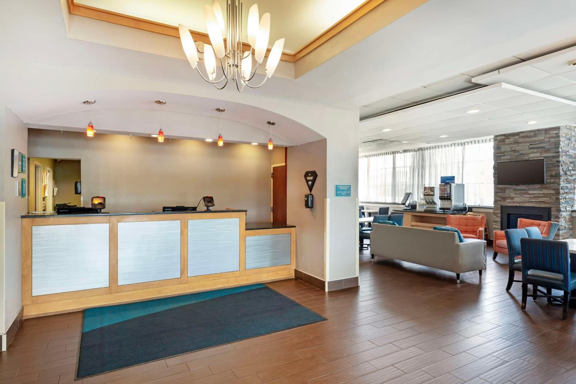 Best Western Hartford Hotel and Suites gallery photo in Hartford, CT — image 24