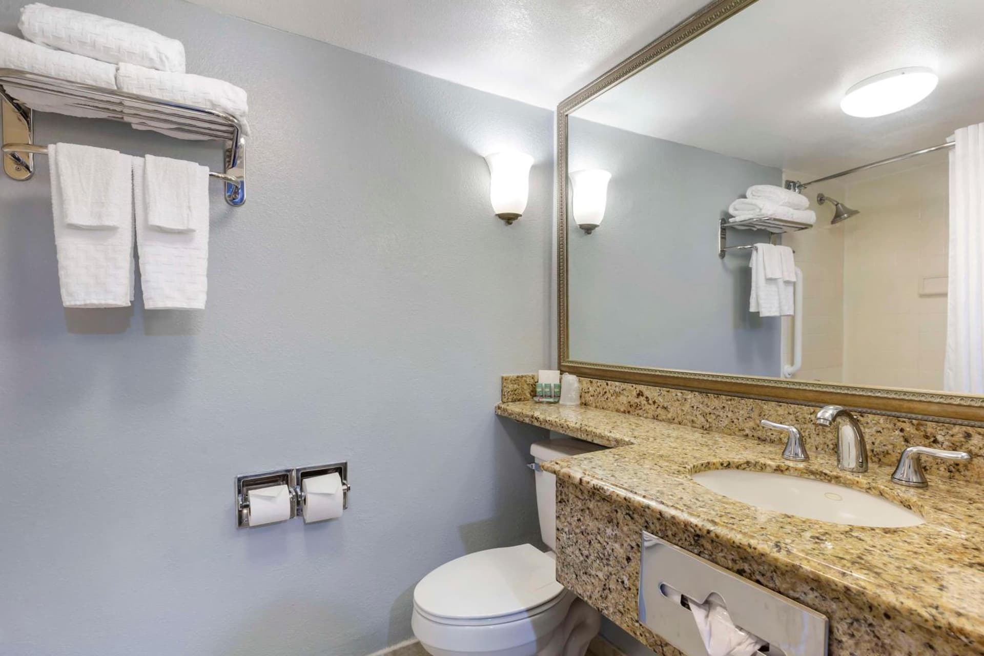 Best Western Hartford Hotel and Suites gallery photo in Hartford, CT — image 7