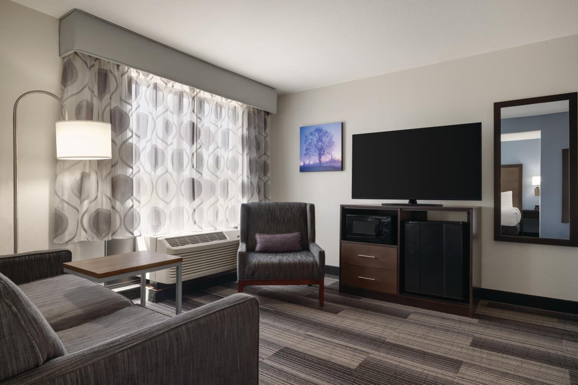 La Quinta Inn & Suites by Wyndham Springfield Airport Rte 66 gallery photo in Springfield, MO — image 59