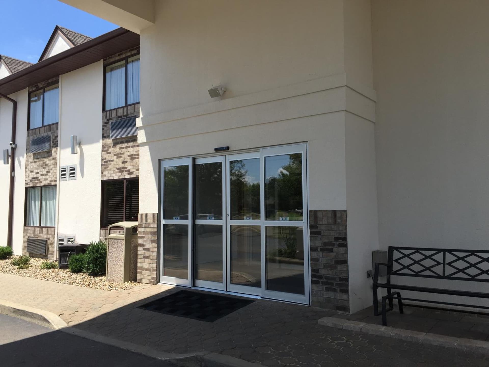 Schoenbrunn Inn gallery photo in New Philadelphia, OH — image 42