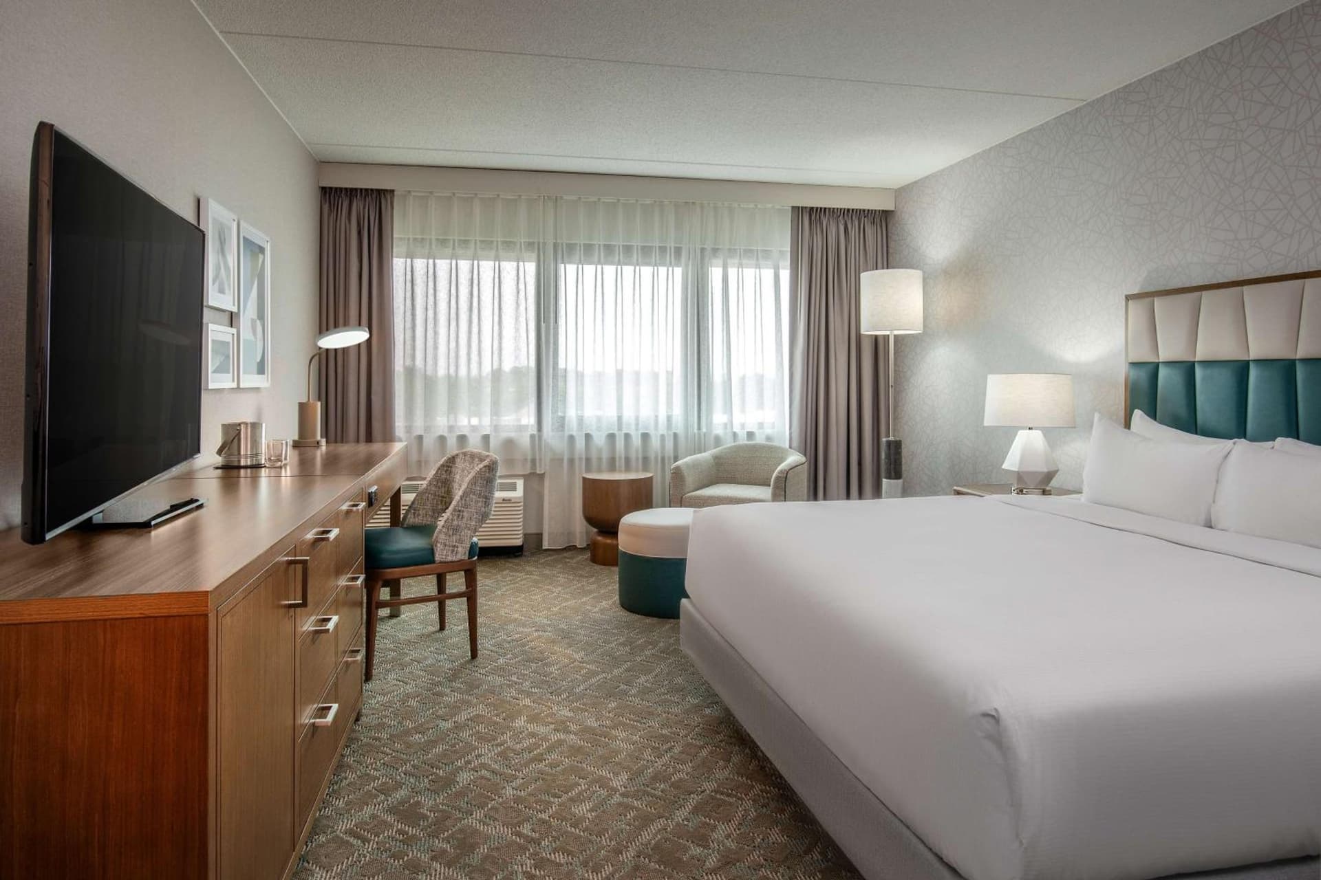 DoubleTree by Hilton Boston/Westborough interior in Westborough — gallery photo 2