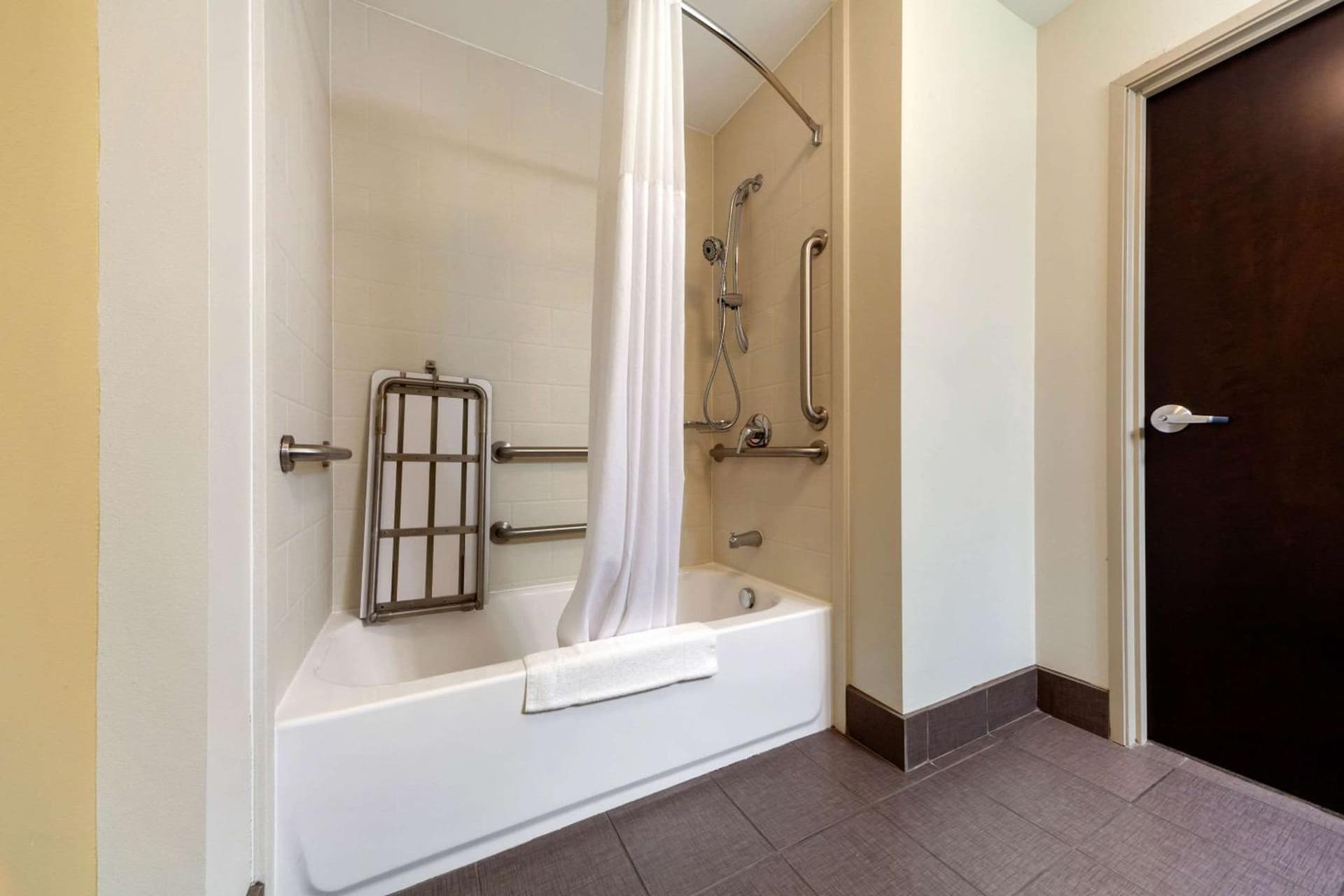 Sleep Inn & Suites Bismarck I-94 gallery photo in Bismarck, ND — image 9