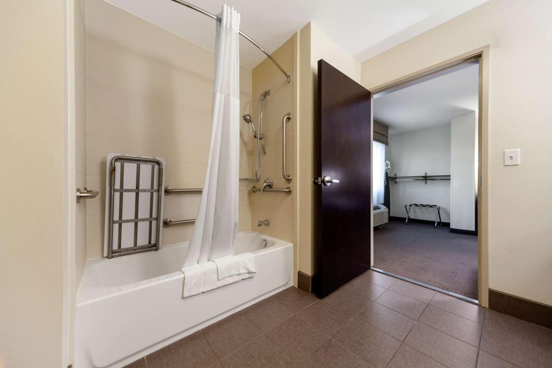 Sleep Inn & Suites Bismarck I-94 gallery photo in Bismarck, ND — image 45