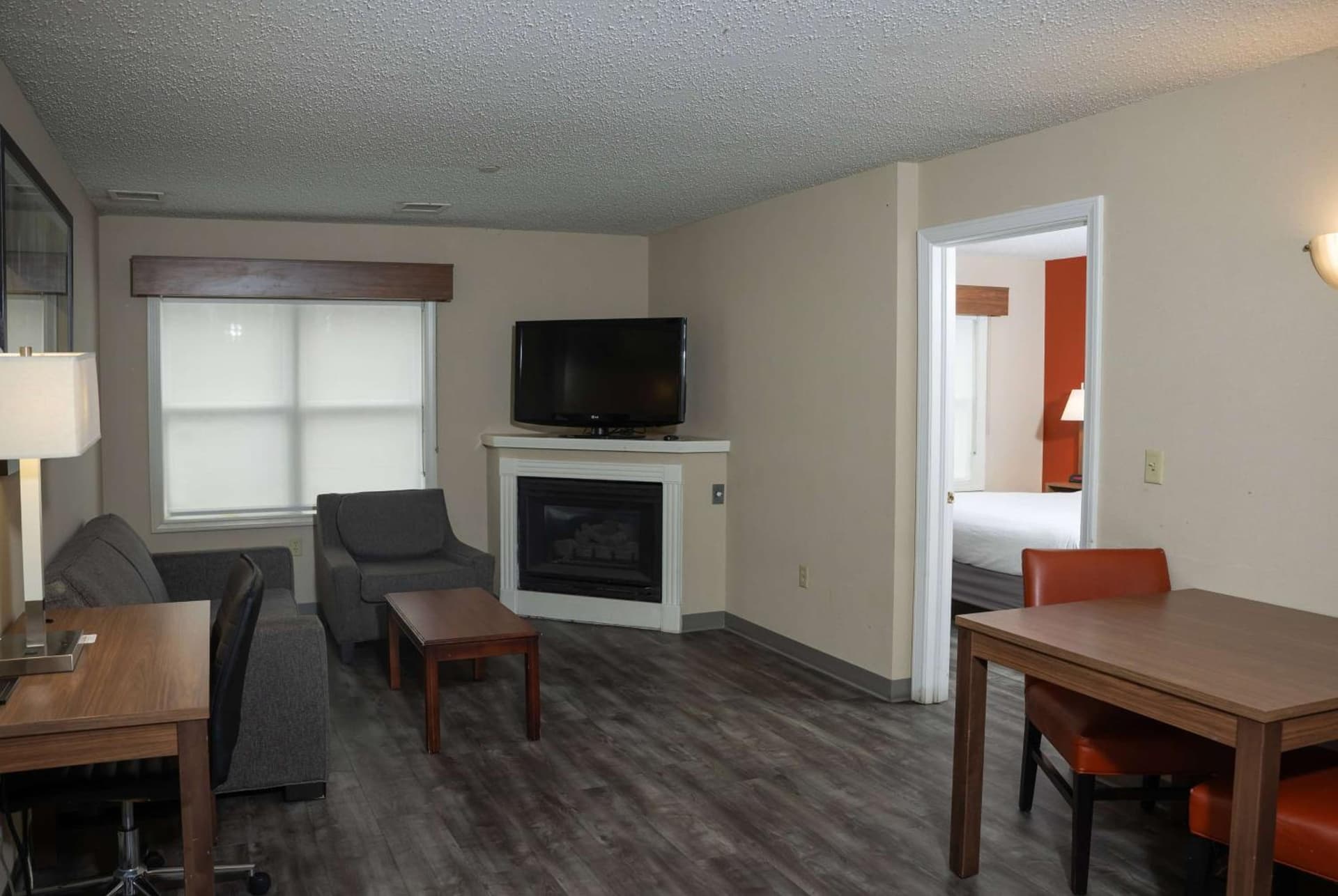 Hawthorn Suites by Wyndham Erie gallery photo in Erie, PA — image 43