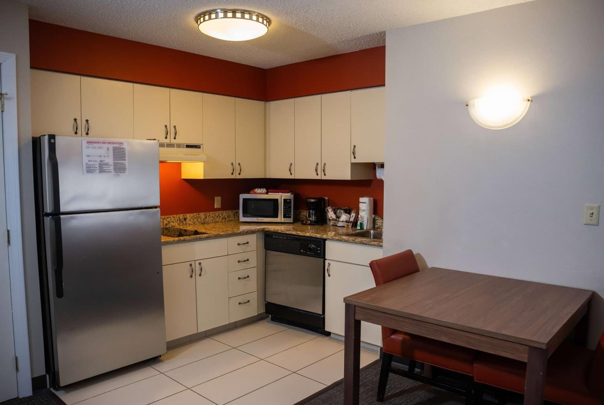 Hawthorn Suites by Wyndham Erie gallery photo in Erie, PA — image 41