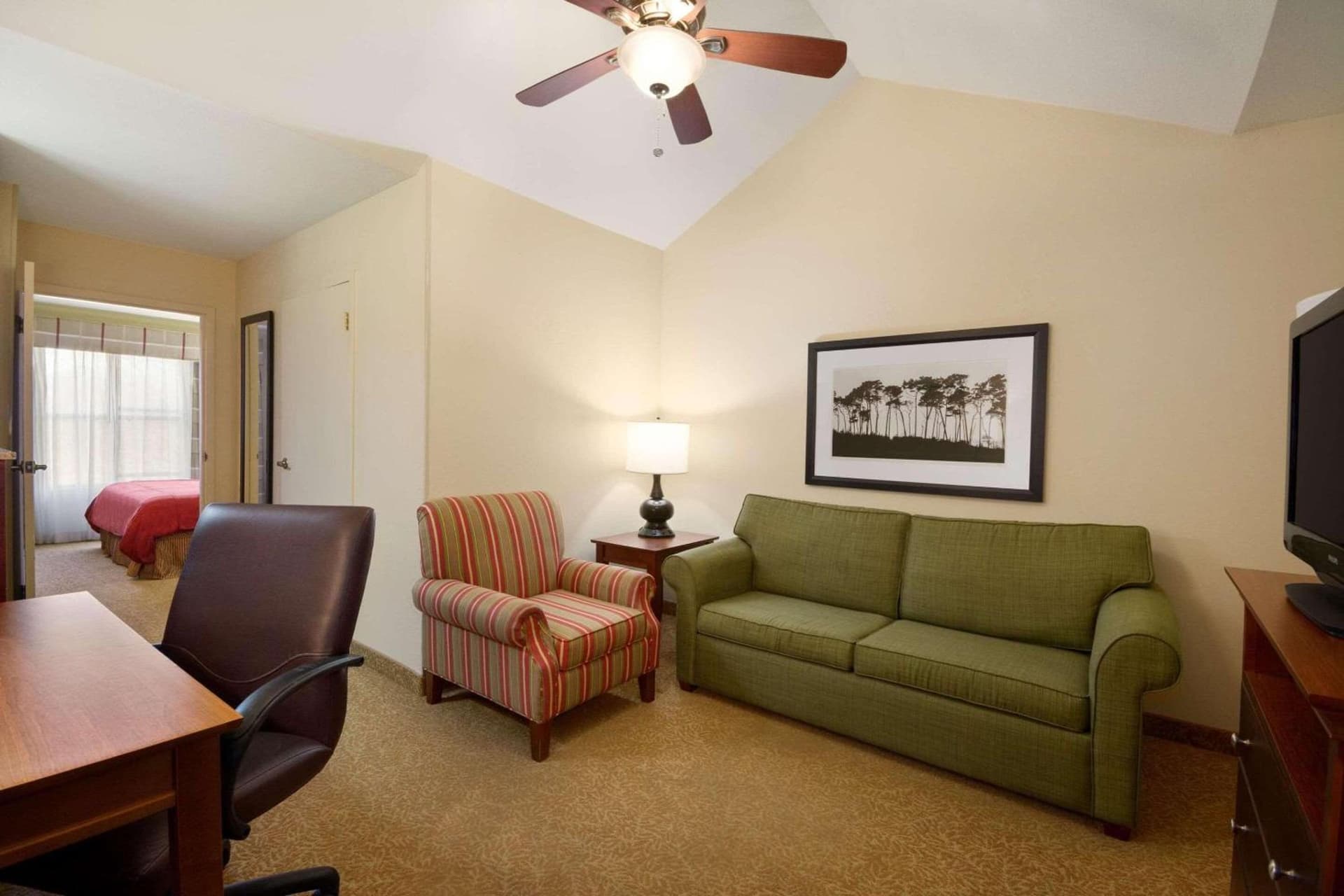 Baymont Inn & Suites by Wyndham Morrow - Atlanta I-75 South property views in Morrow, GA — gallery photo 3