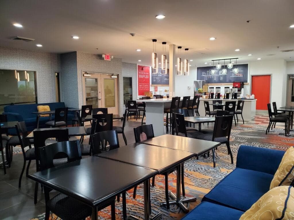 Hampton Inn Olathe gallery photo in Olathe, KS — image 32