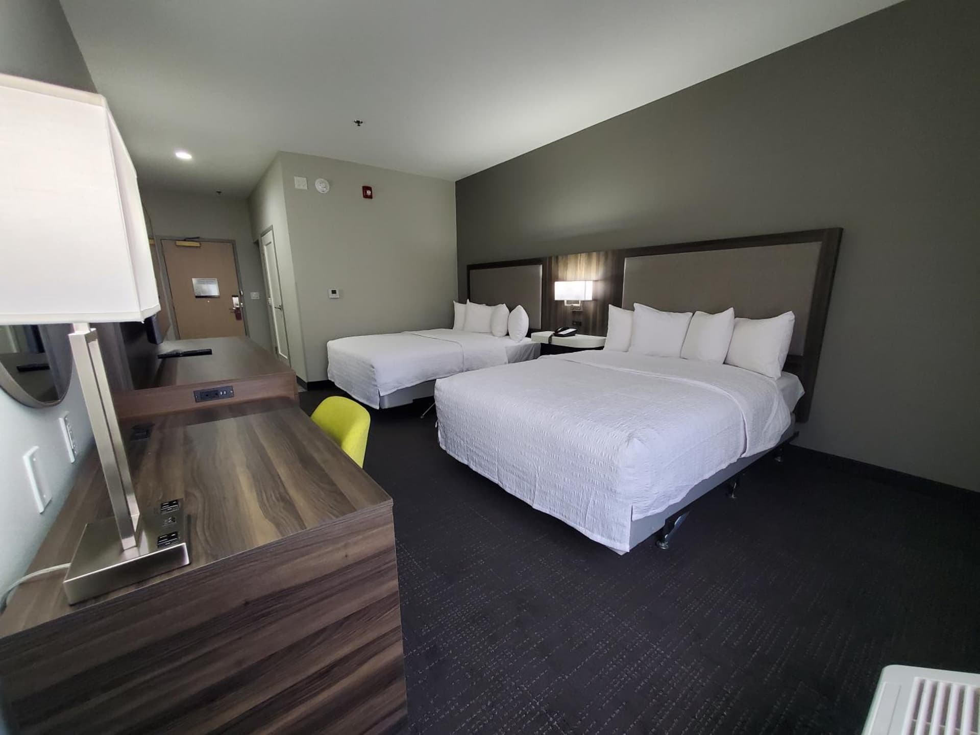 Hampton Inn Olathe gallery photo in Olathe, KS — image 40