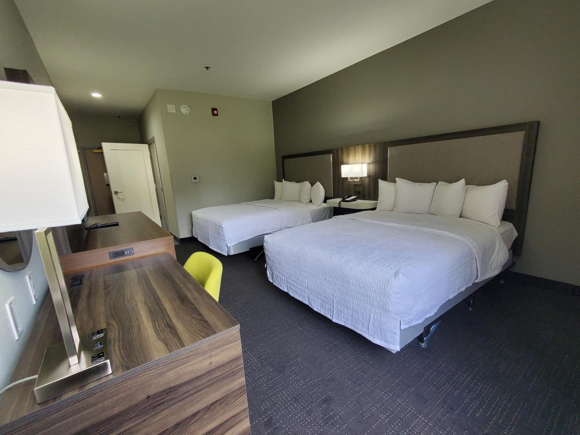 Hampton Inn Olathe gallery photo in Olathe, KS — image 49