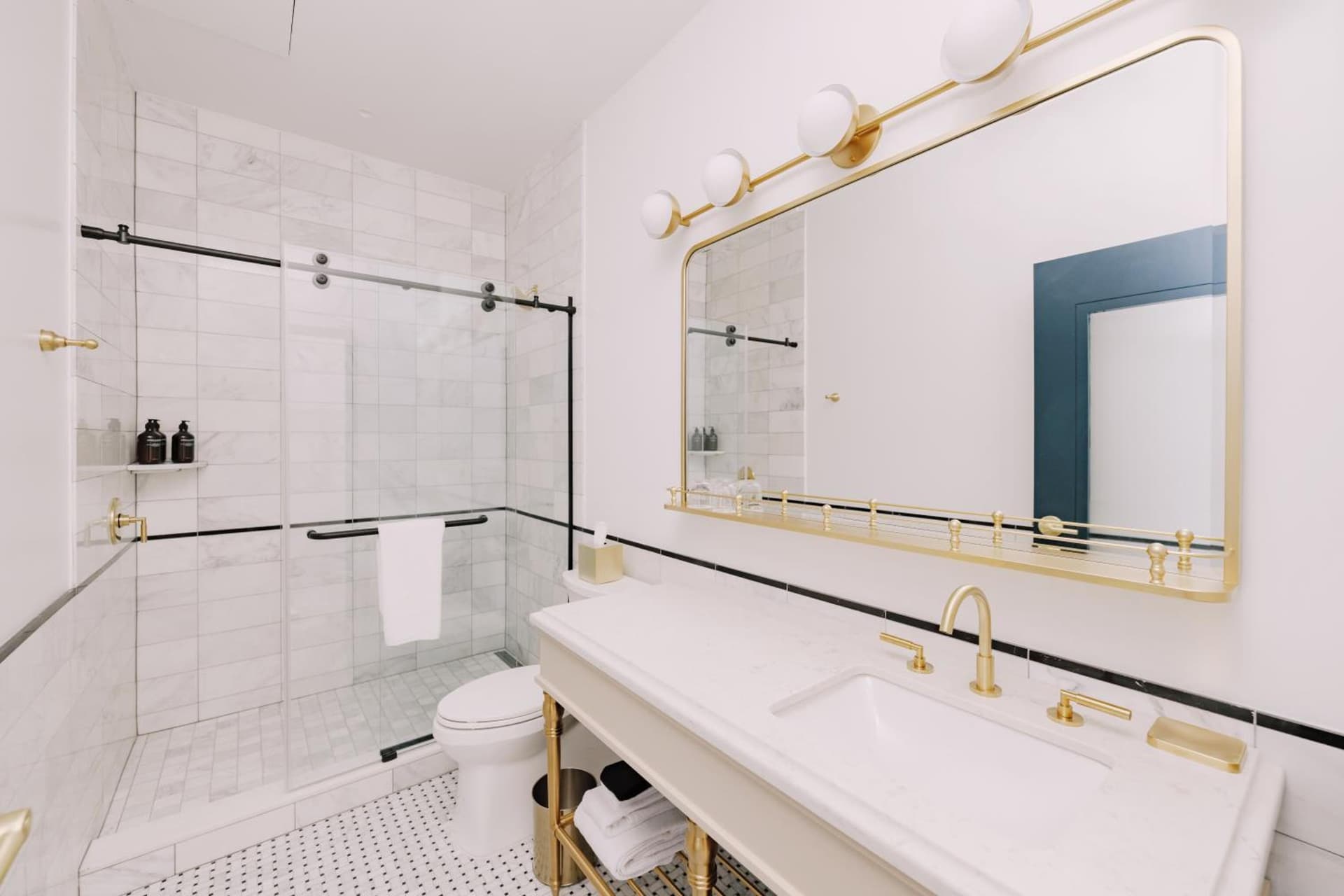 Hotel Heron Alexandria Old Town, Curio Collection by Hilton gallery photo in Alexandria, VA — image 32