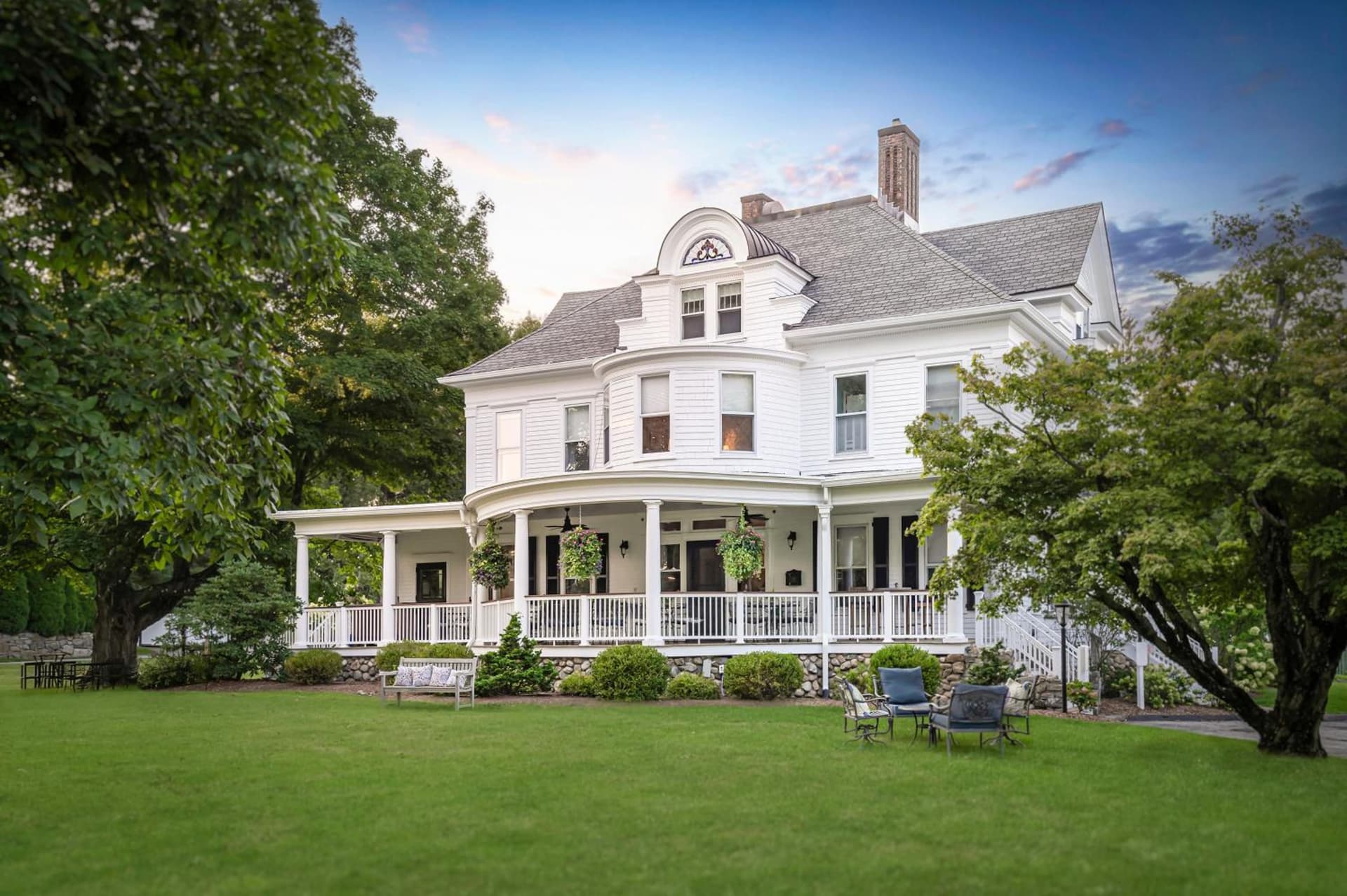 The West Lane Inn property views in Ridgefield, CT — gallery photo 3