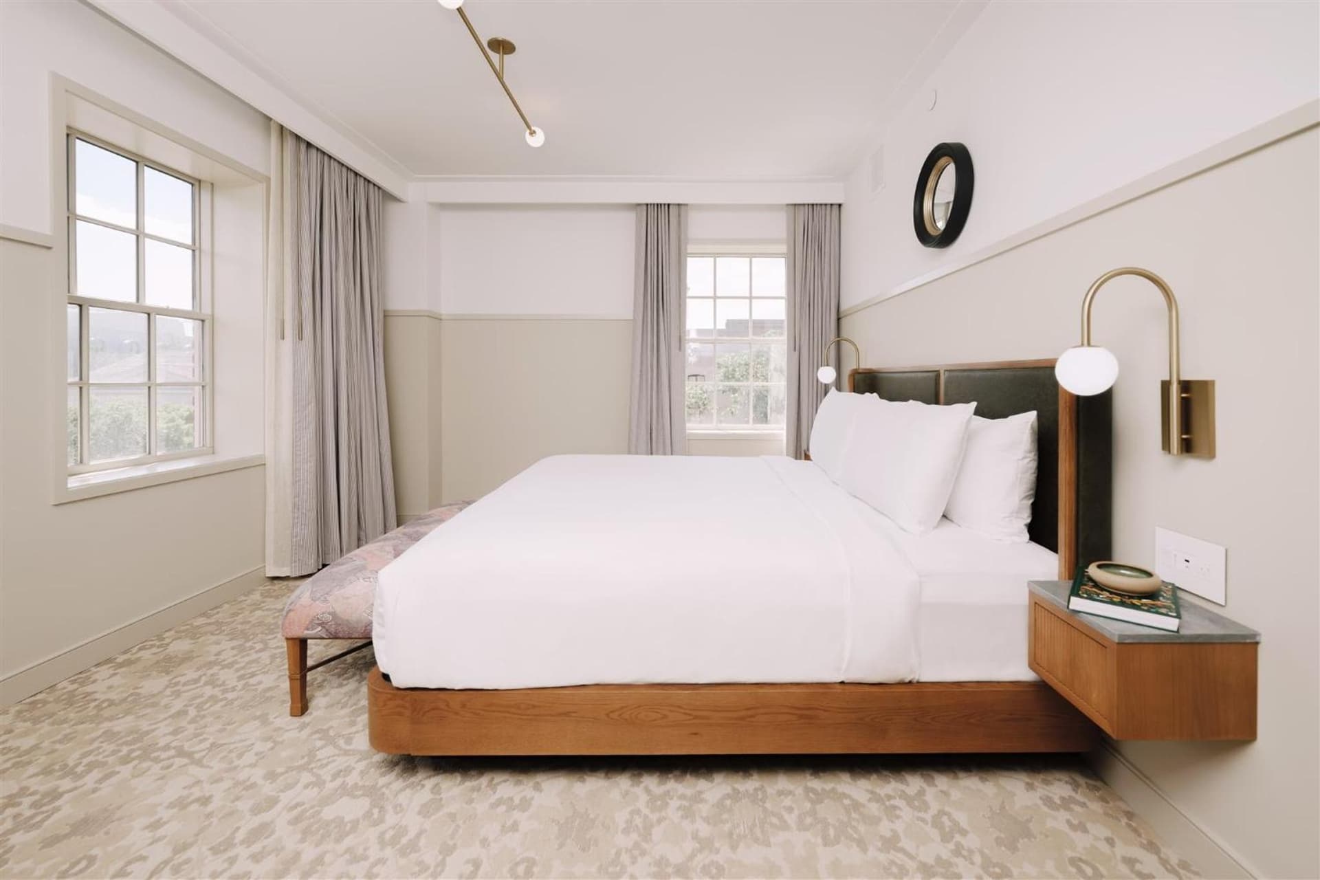 Hotel Heron Alexandria Old Town, Curio Collection by Hilton gallery photo in Alexandria, VA — image 17
