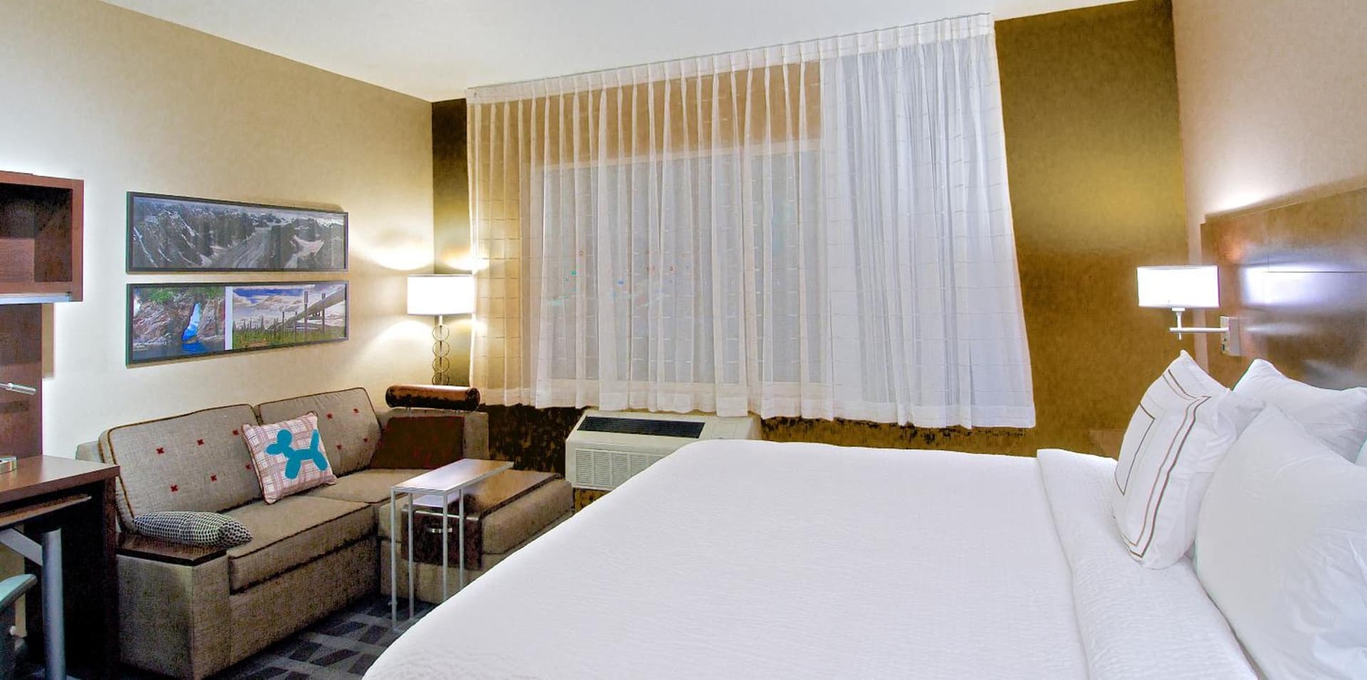 TownePlace Suites by Marriott Anchorage Midtown interior in Anchorage, AK — gallery photo 2