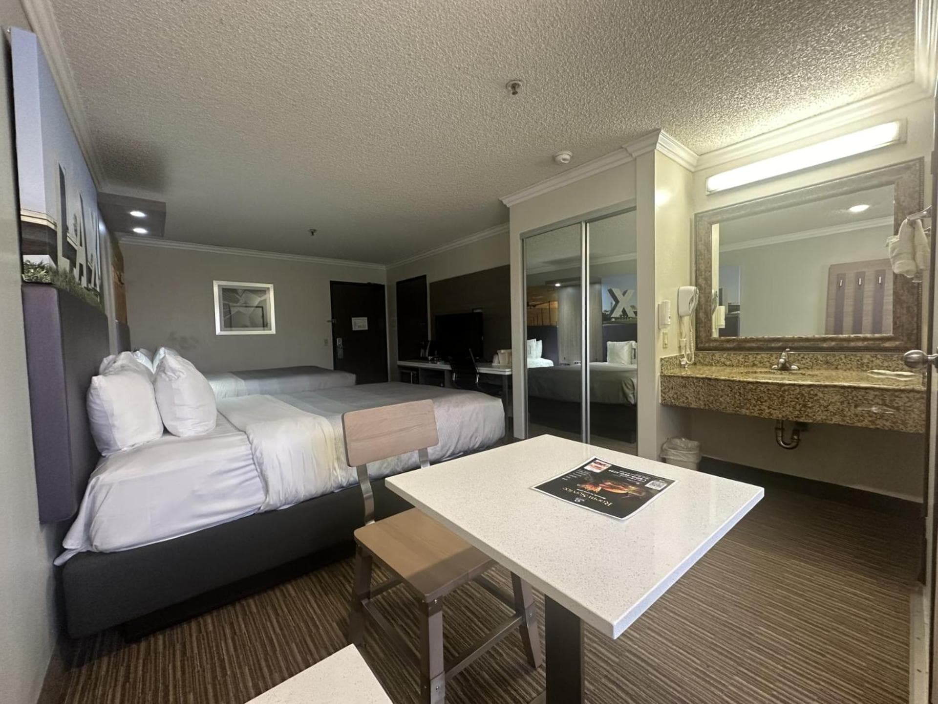 Quality Inn & Suites Los Angeles Airport - Stadium District gallery photo in Inglewood, CA — image 38