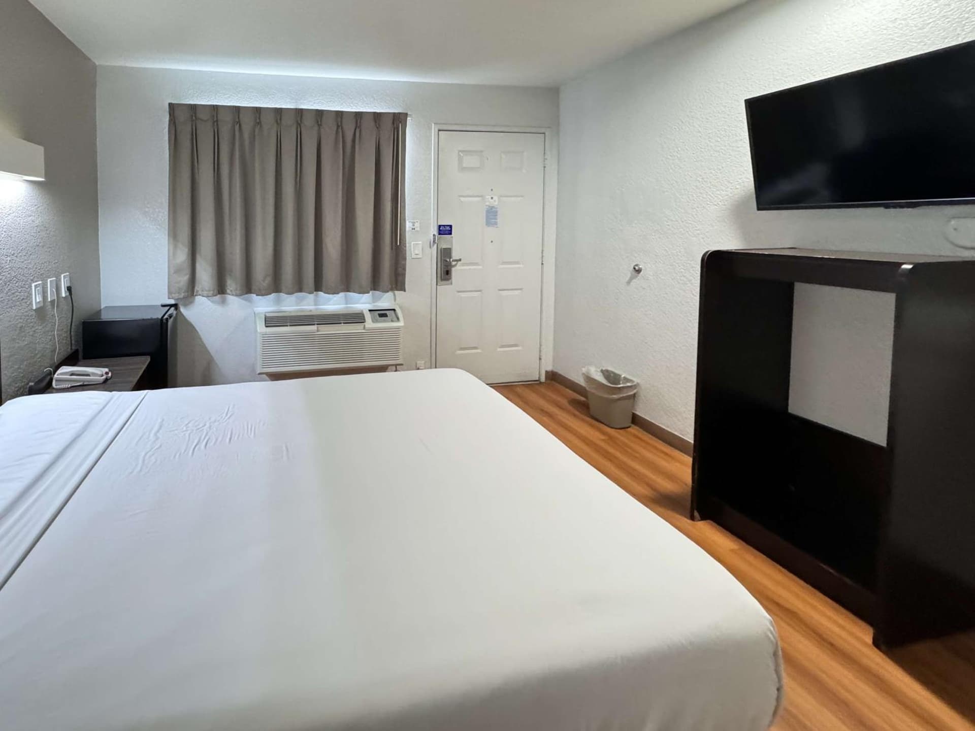 Motel 6 Ontario, CA - Airport gallery photo in Ontario, CA — image 36