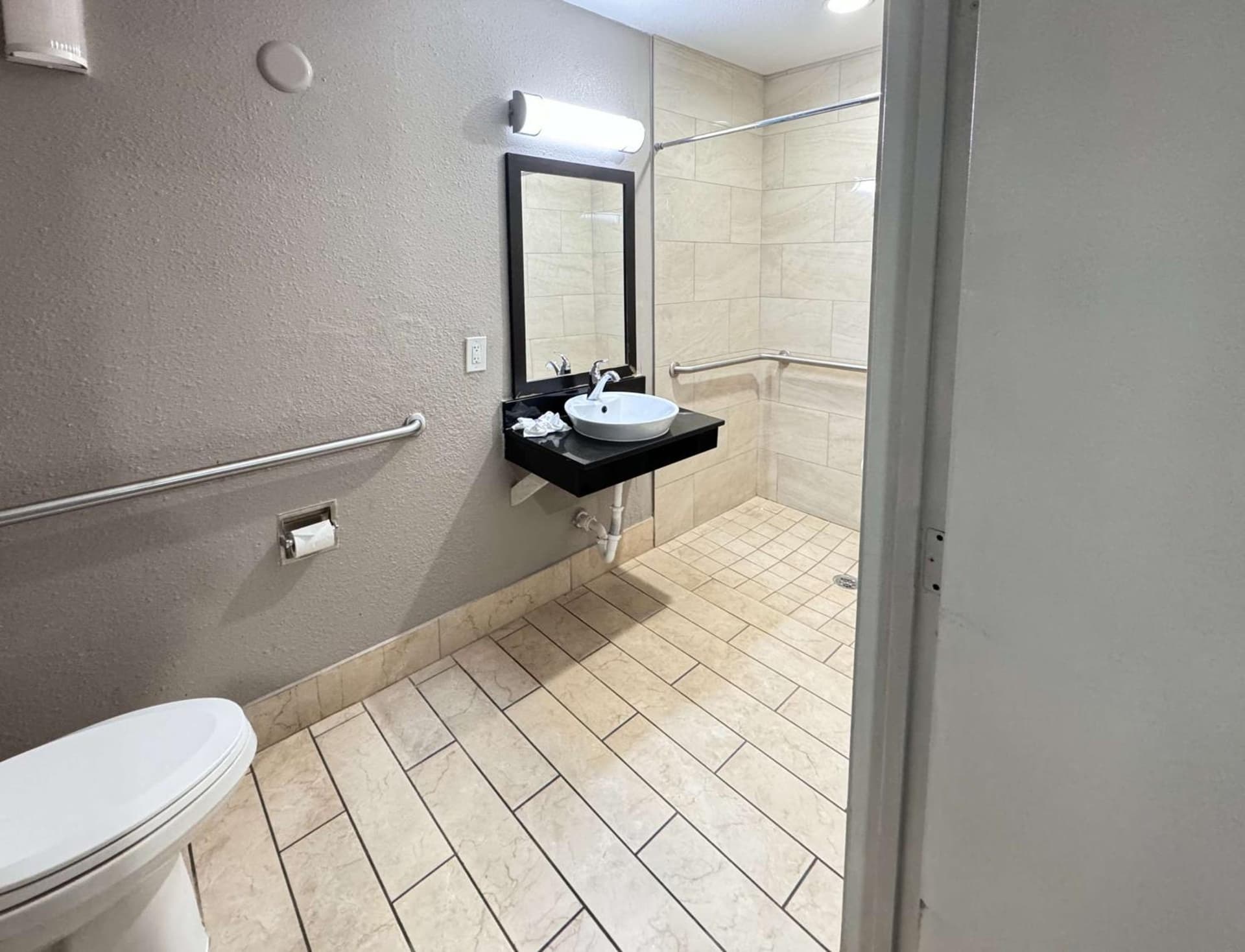 Motel 6 Ontario, CA - Airport gallery photo in Ontario, CA — image 59