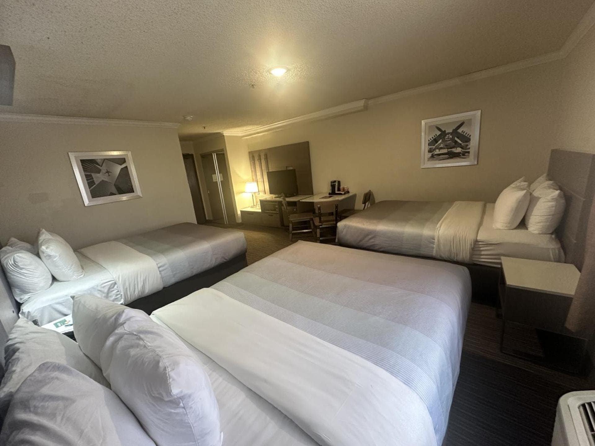 Quality Inn & Suites Los Angeles Airport - Stadium District gallery photo in Inglewood, CA — image 36