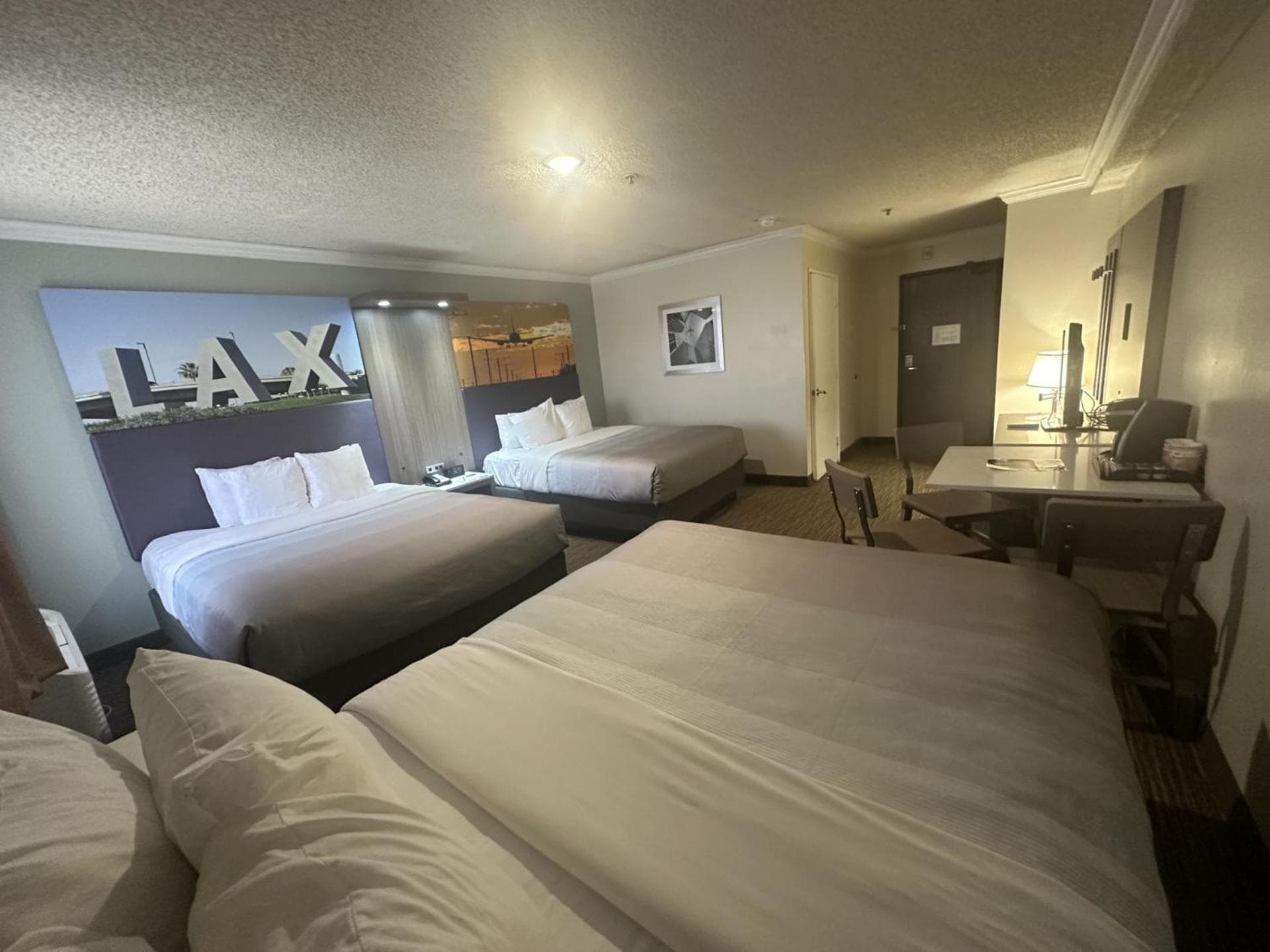 Quality Inn & Suites Los Angeles Airport - Stadium District gallery photo in Inglewood, CA — image 8