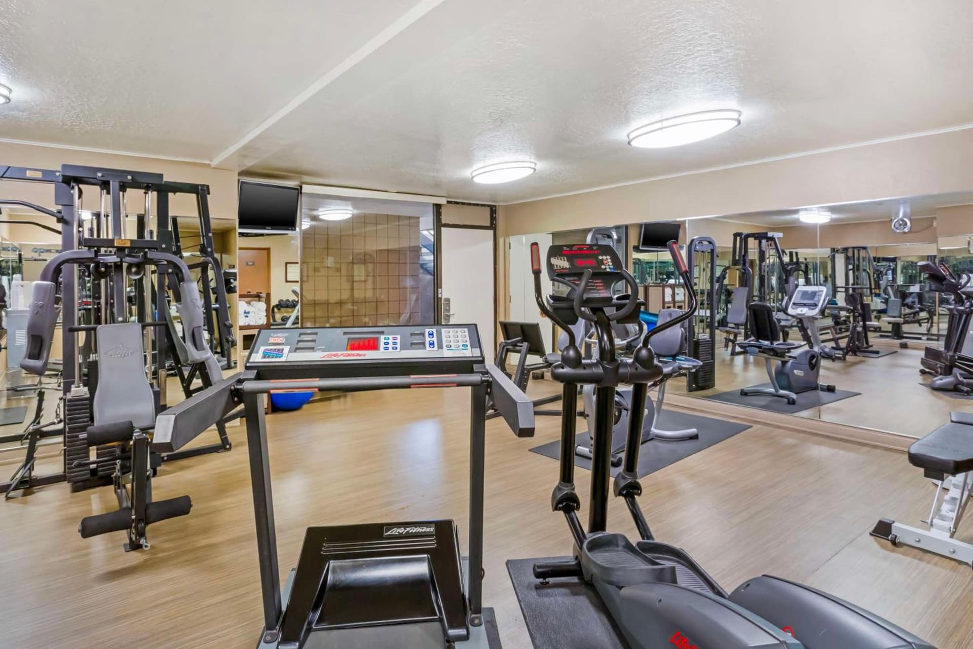 Best Western Plus Weston Inn interior in Logan, UT — gallery photo 2