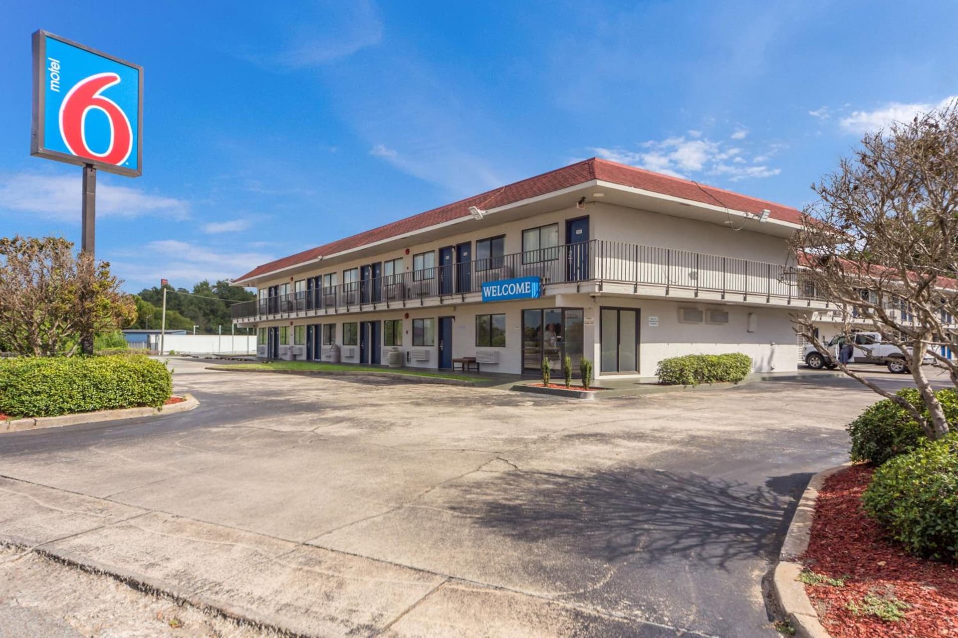 Motel 6-Meridian, MS featured exterior or lobby in Meridian, MS — similar hotel