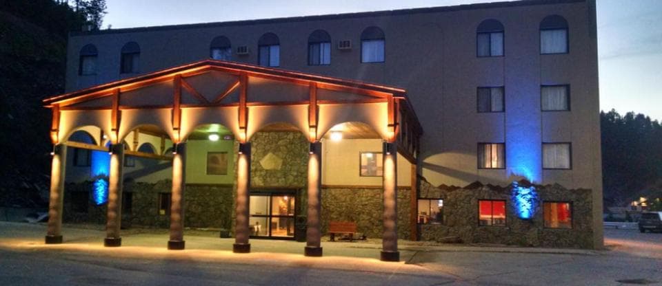 Blackstone Lodge and Suites — hotel in Lead, South Dakota