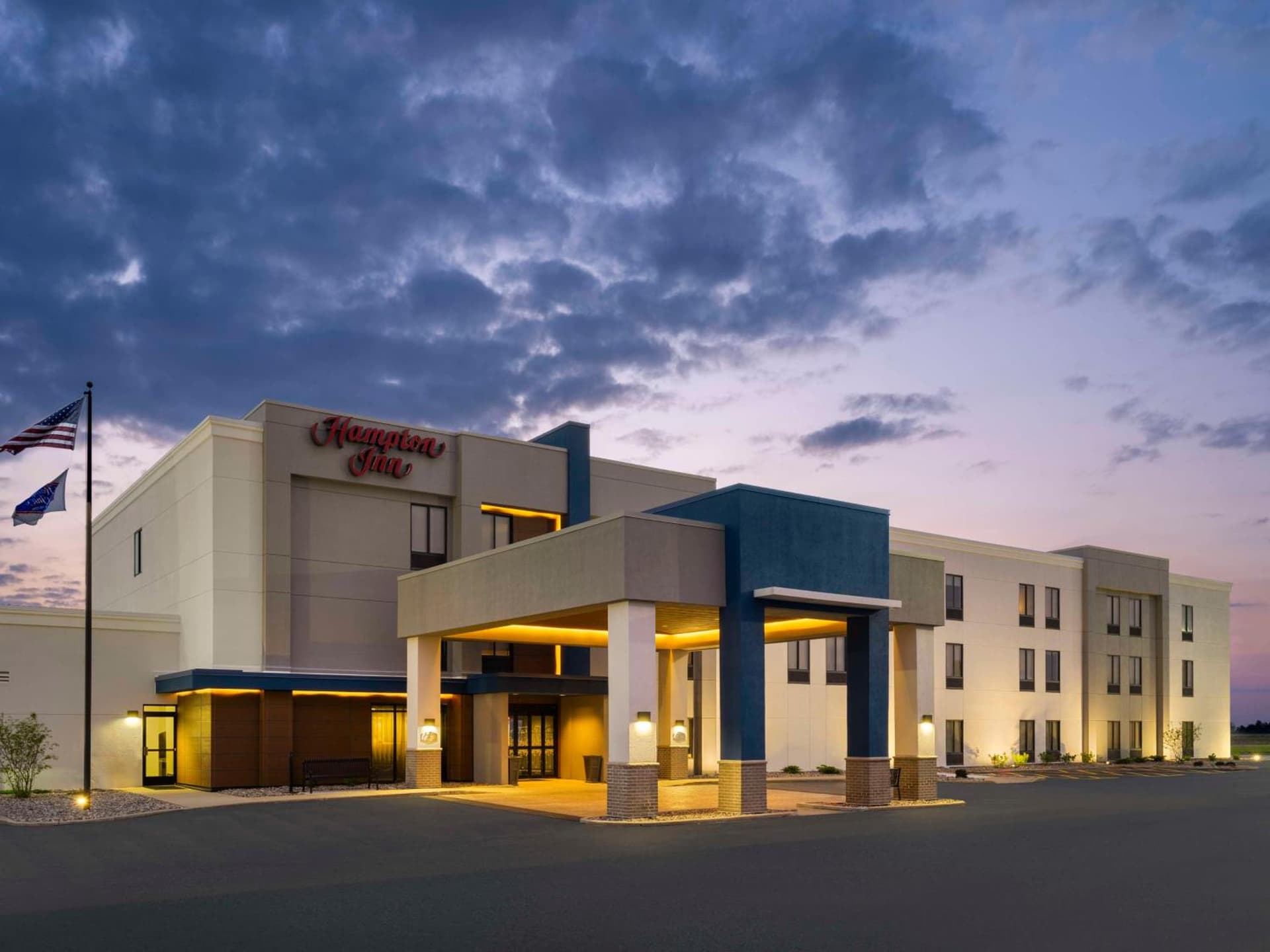 Hampton Inn Ottawa - Starved Rock Area interior in Ottawa, IL — gallery photo 2