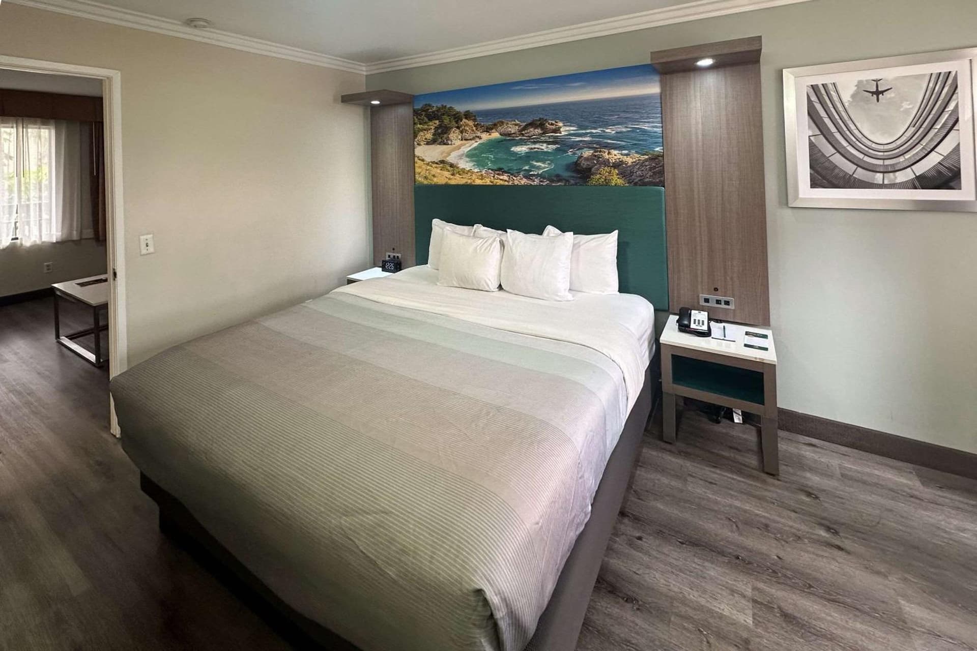 Quality Inn & Suites Los Angeles Airport - Stadium District gallery photo in Inglewood, CA — image 14