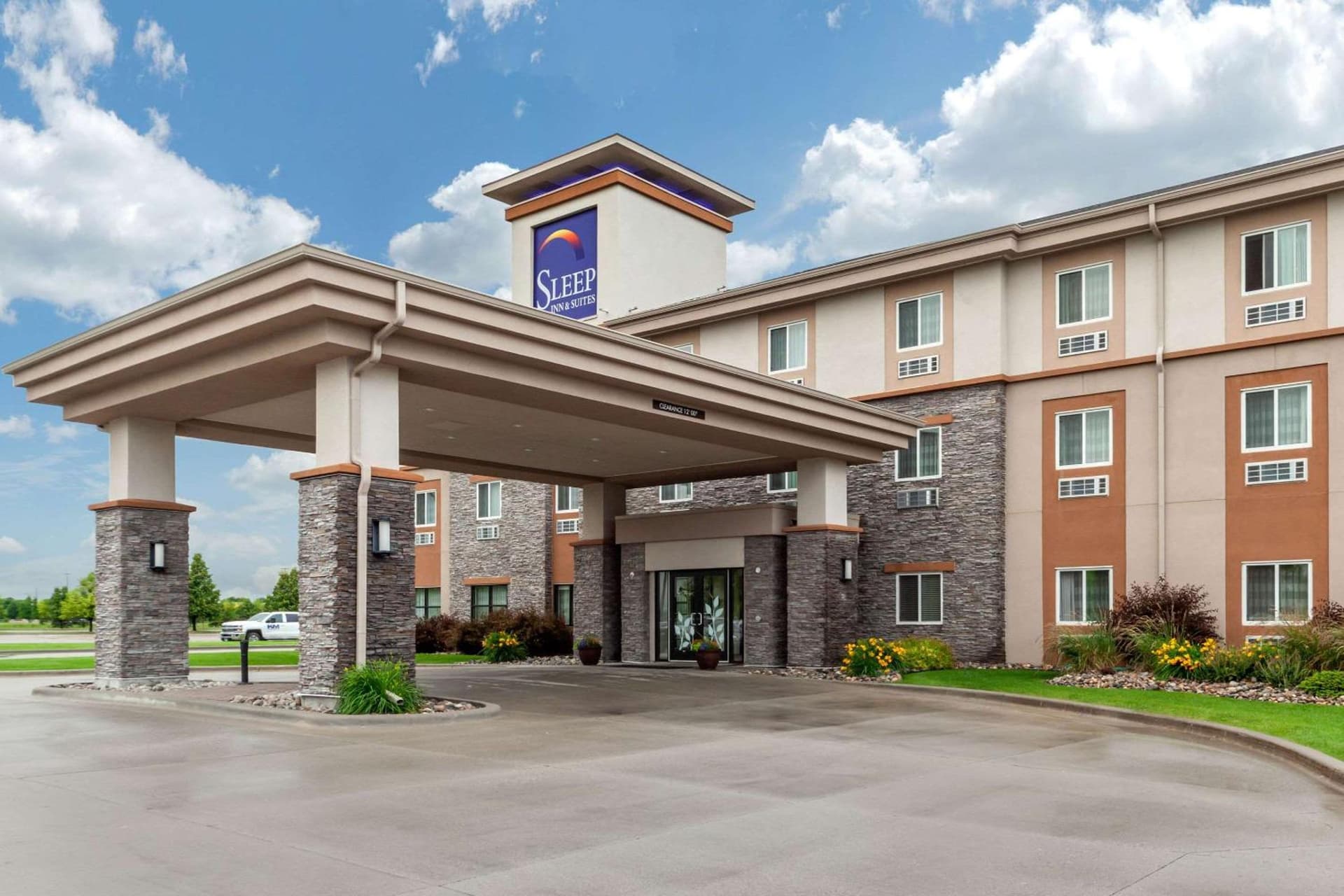 Sleep Inn & Suites Grand Forks Near Alerus Center interior in Grand Forks, ND — gallery photo 2