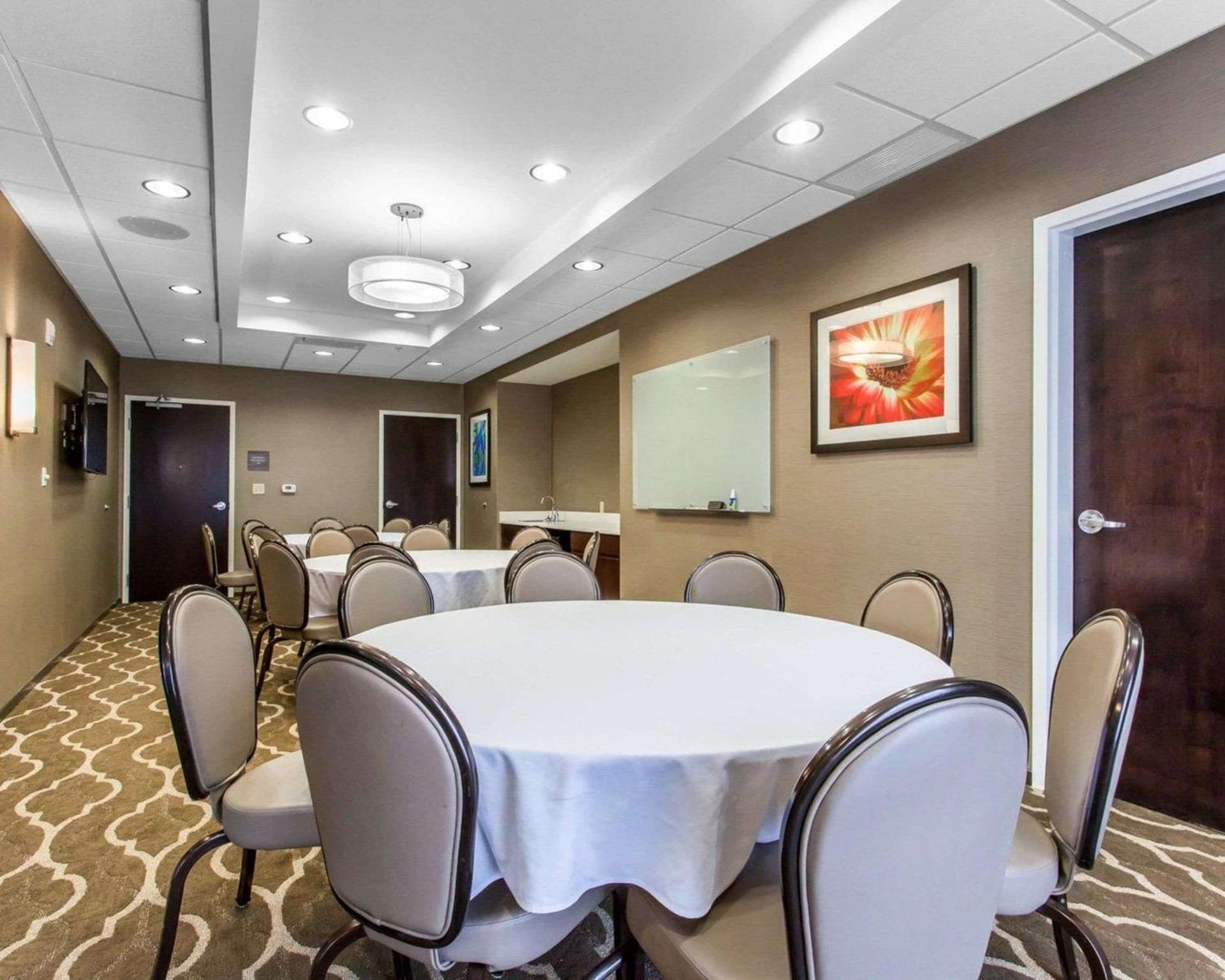 Comfort Suites-Youngstown North gallery photo in Youngstown, OH — image 28