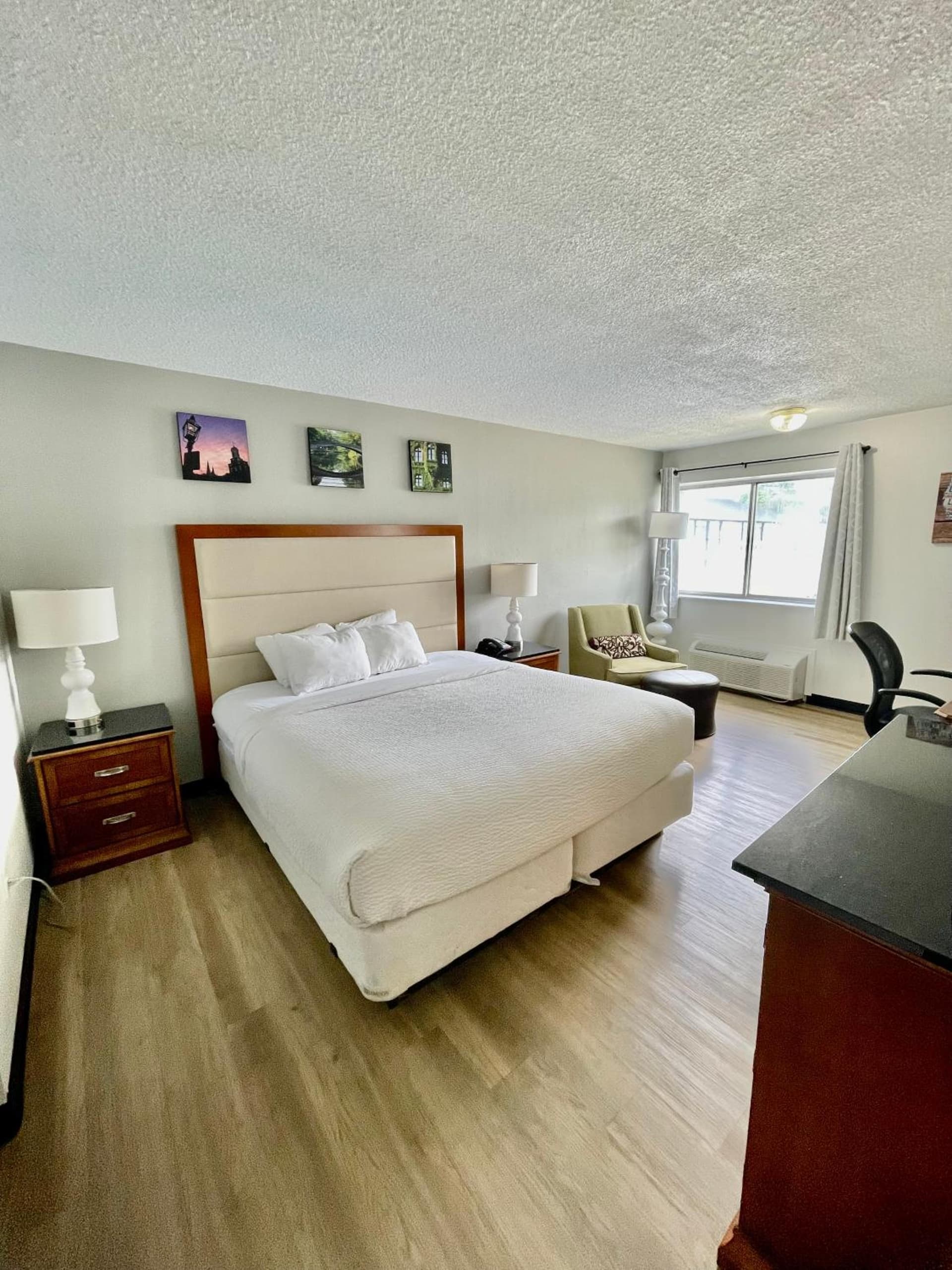 Days Inn by Wyndham Erie gallery photo in Erie, PA — image 10