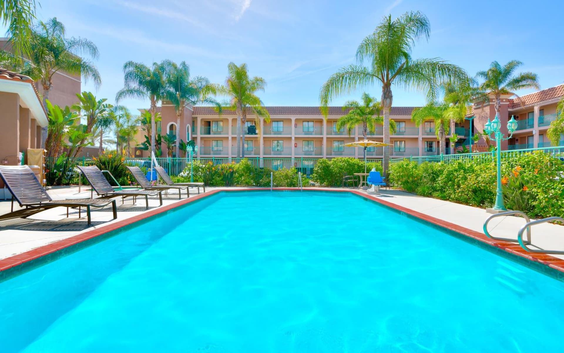 Cortona Inn and Suites Anaheim Resort gallery photo in Anaheim, CA — image 9